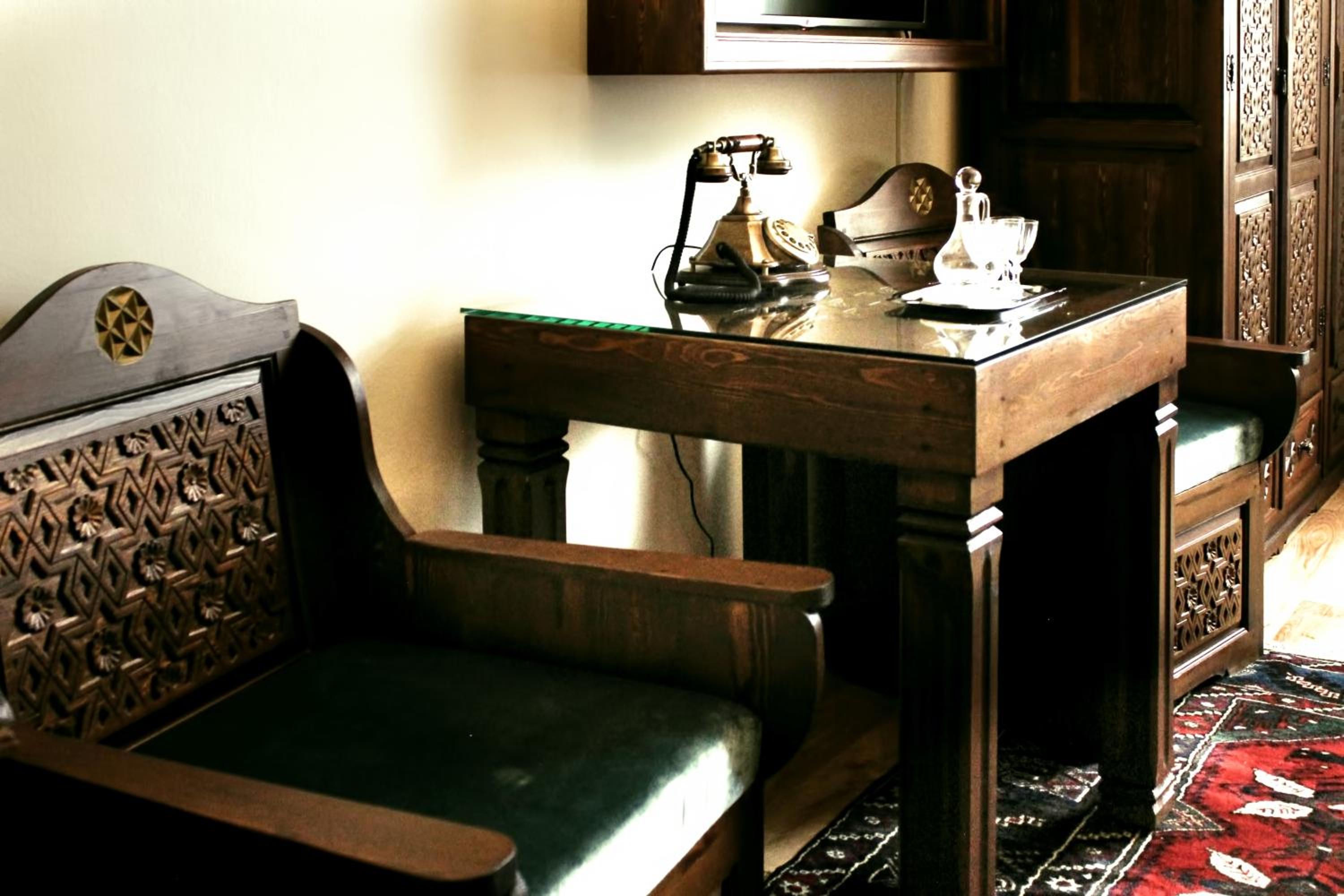 Comfort Family Room - Photo 10