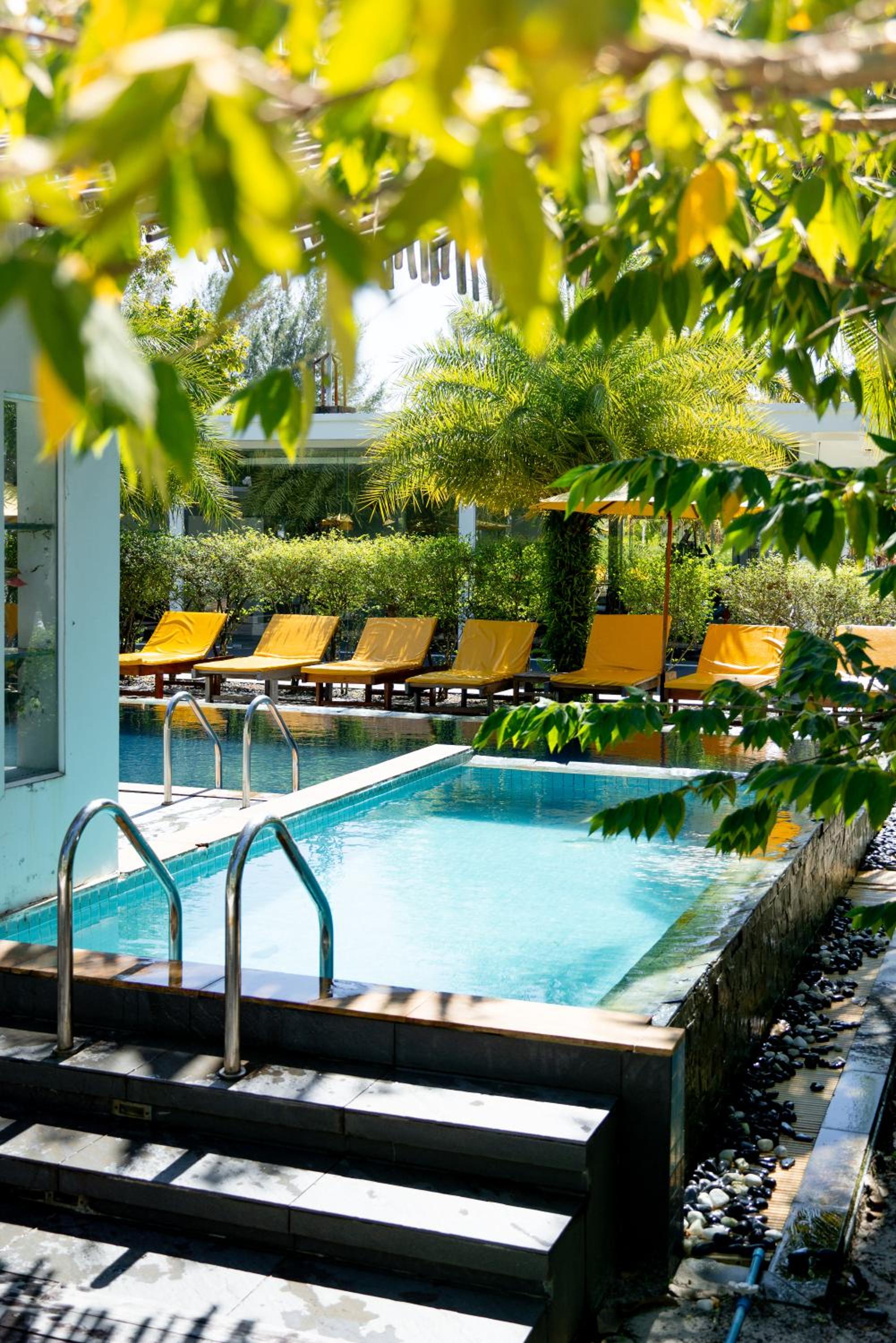 Deluxe Double Room with Pool View photo 2