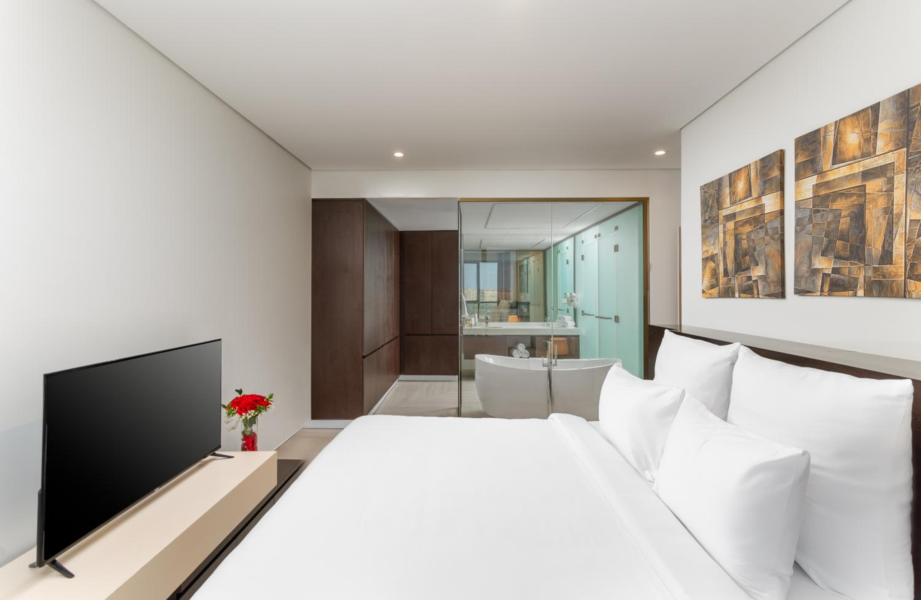Three-Bedroom Apartment - Photo 15