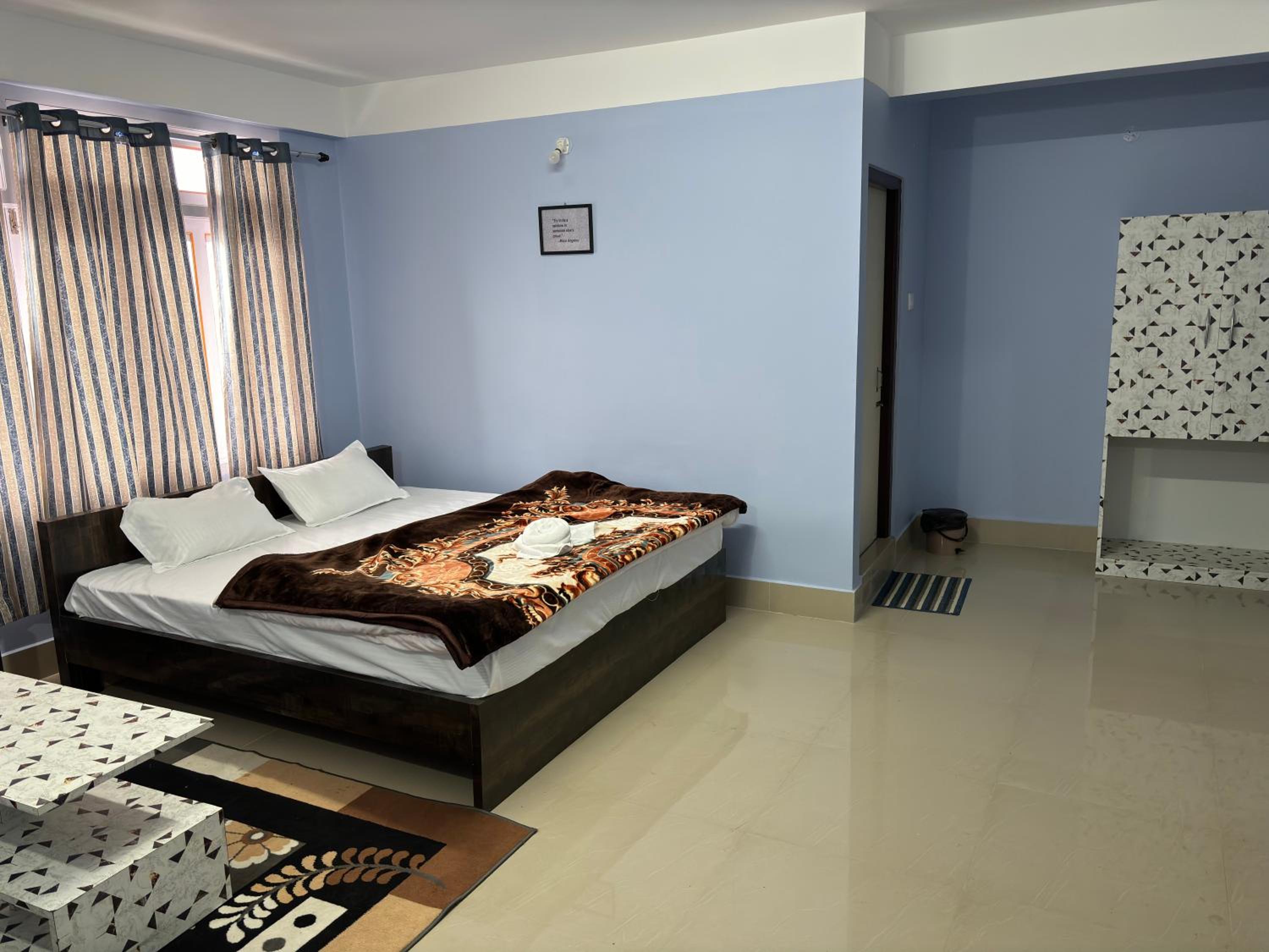 Queen Room photo 3
