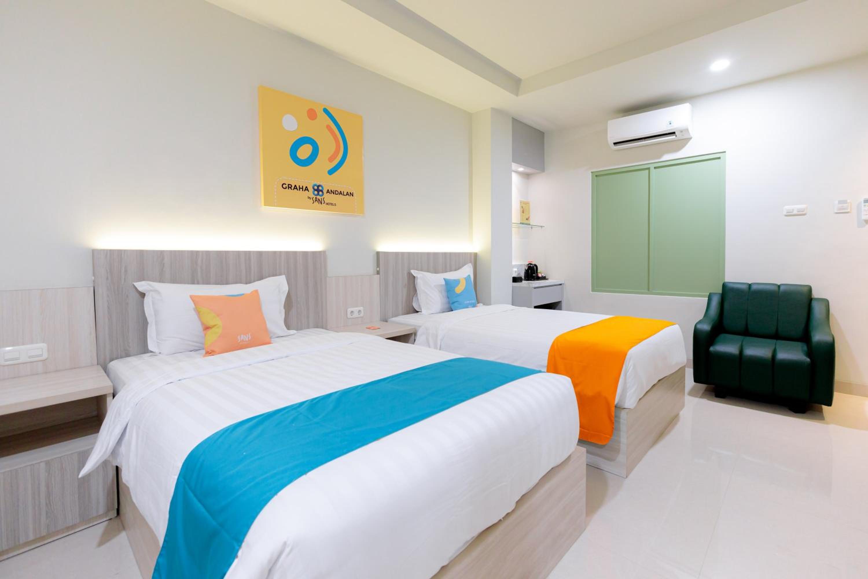 Deluxe Twin Room - Photo 8