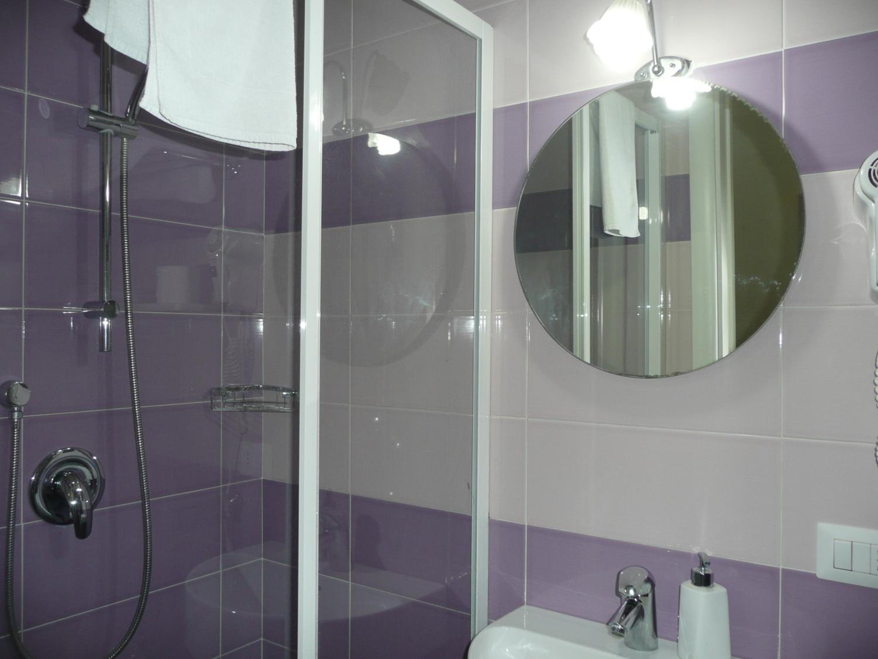 Double Room with Sea View - Photo 40