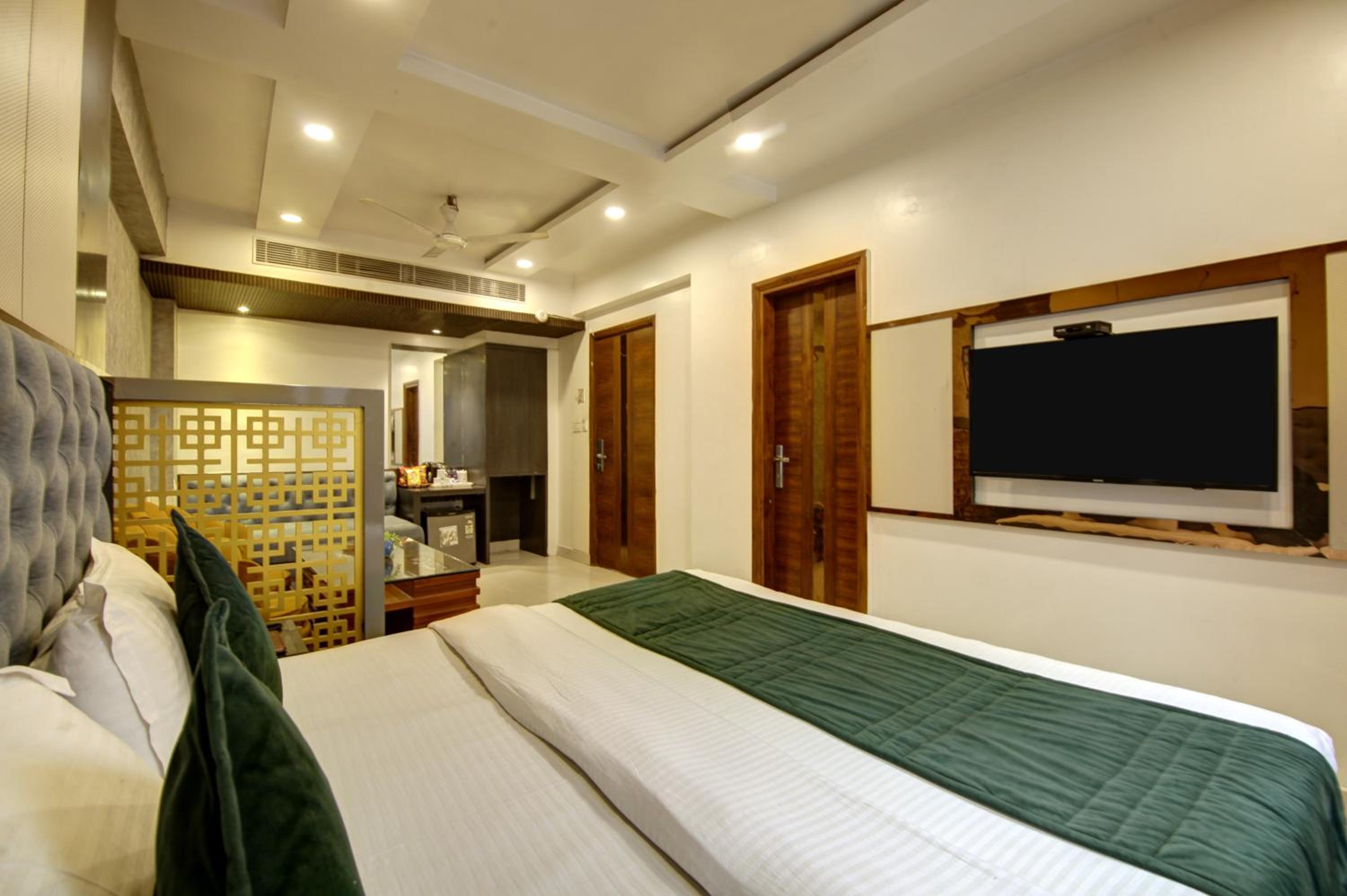 Executive Triple Room With Free Wifi photo 2