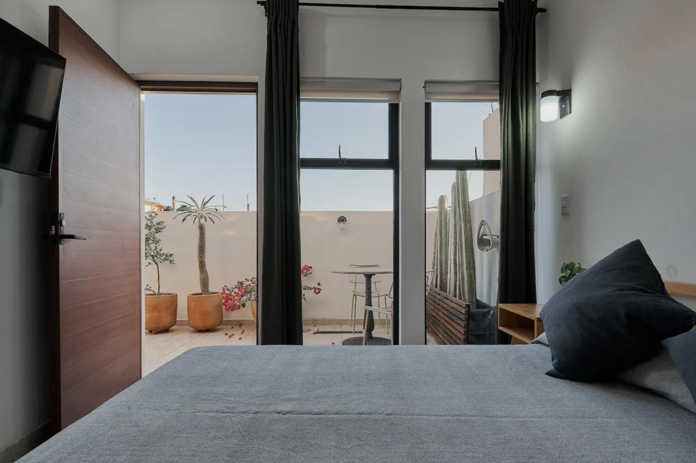 Double Room with Private Bathroom photo 2