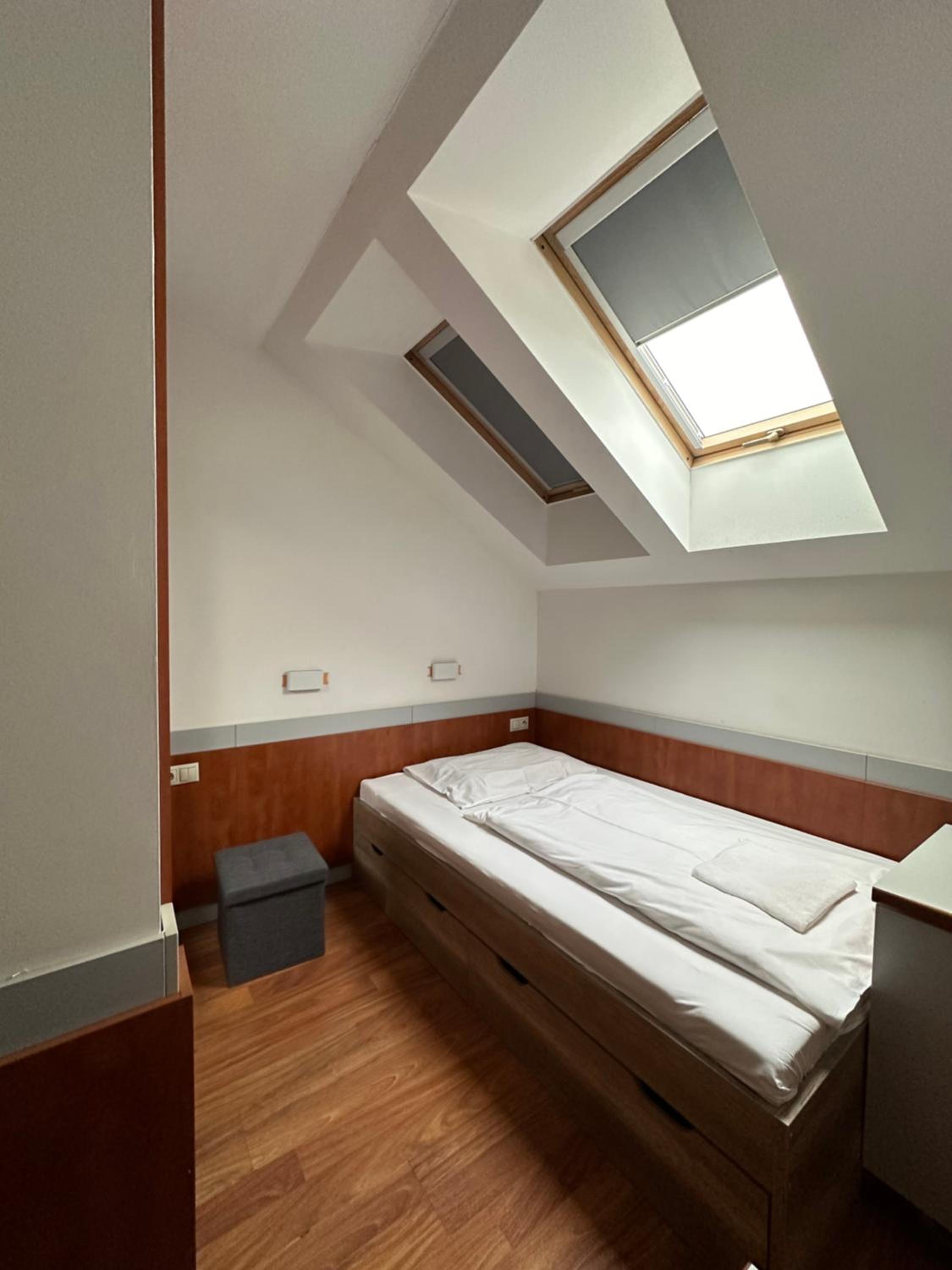Single Room photo 2
