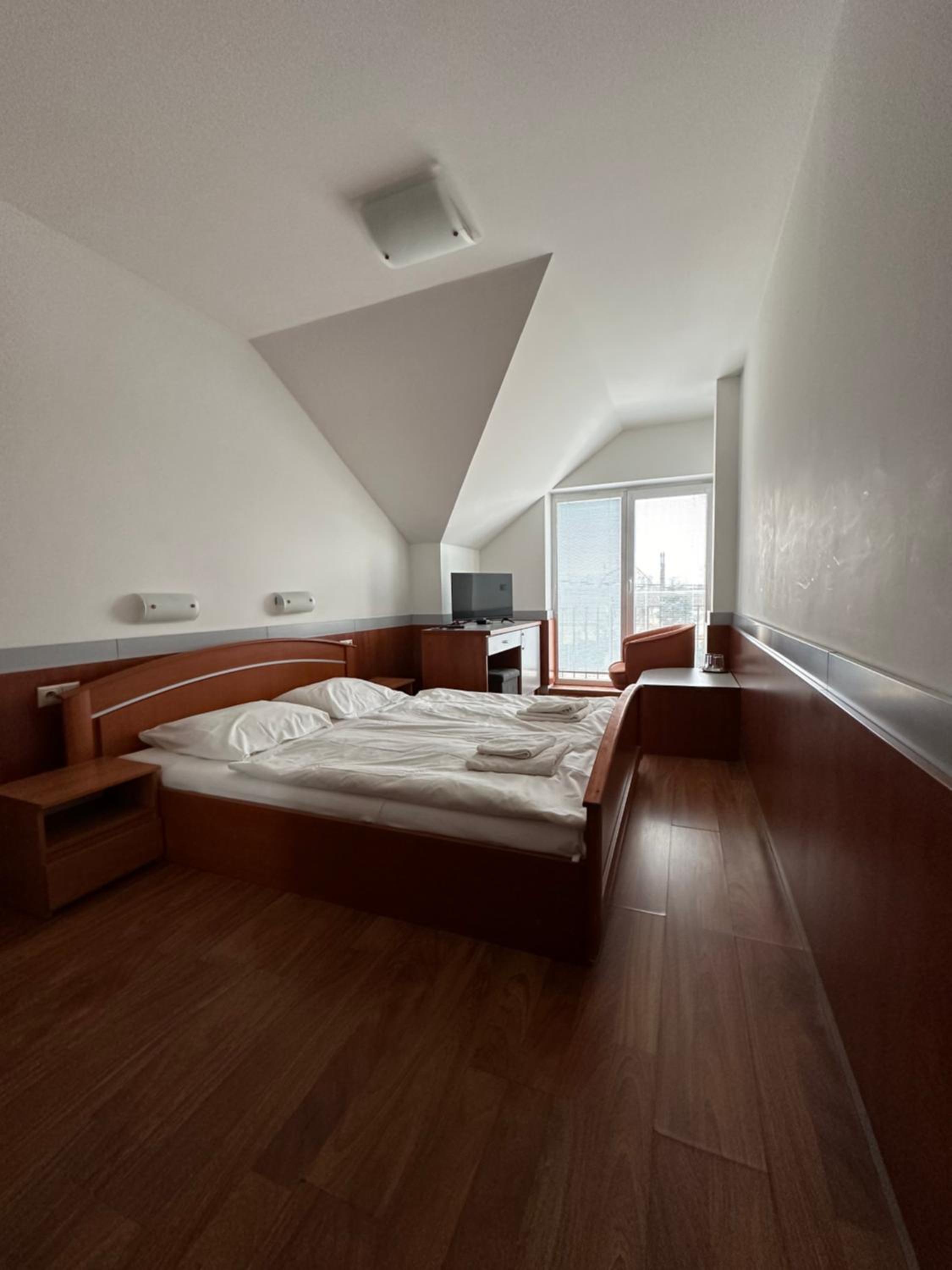 Double Room with Balcony photo 3
