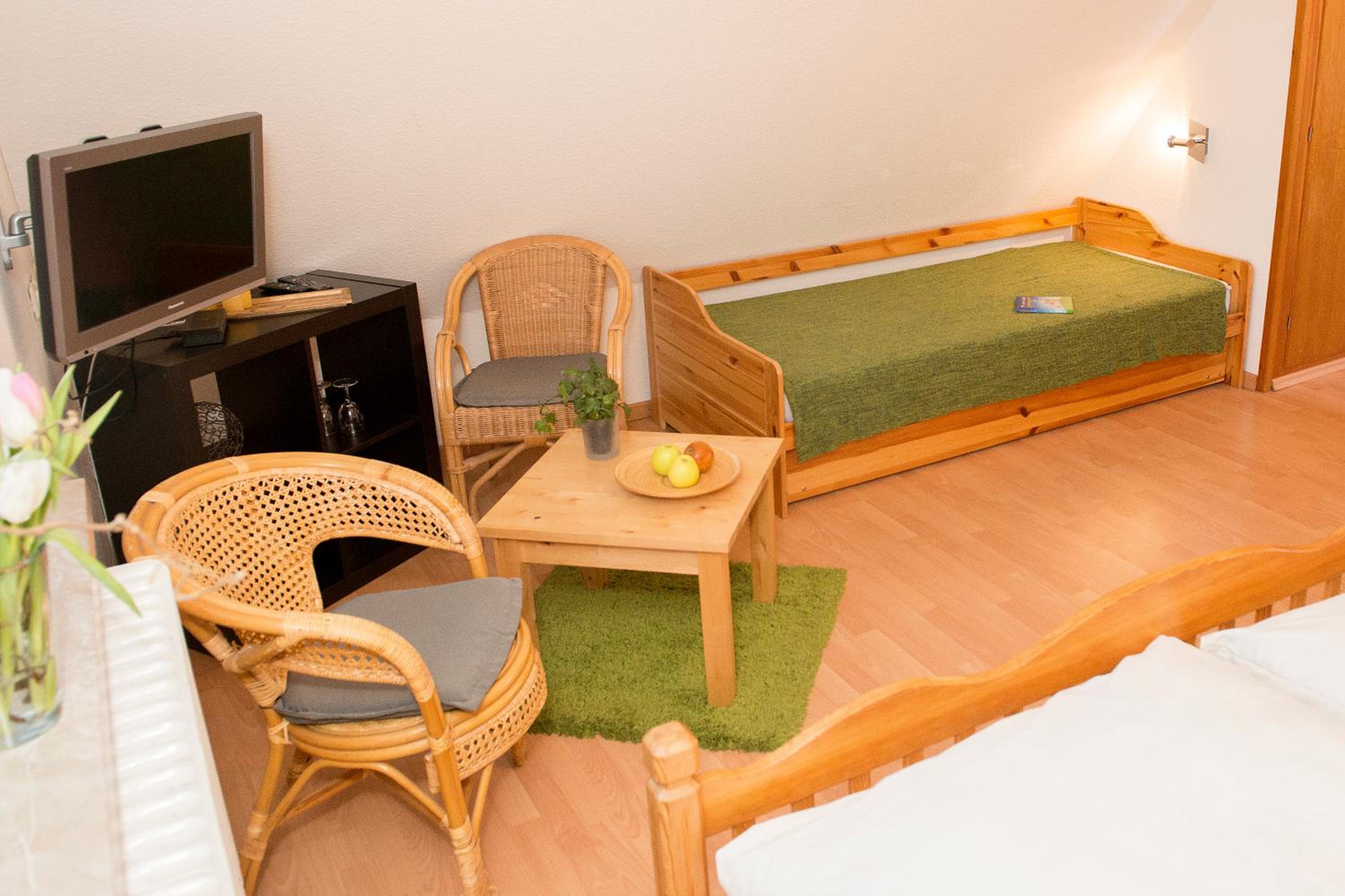 Budget Double Room photo 2