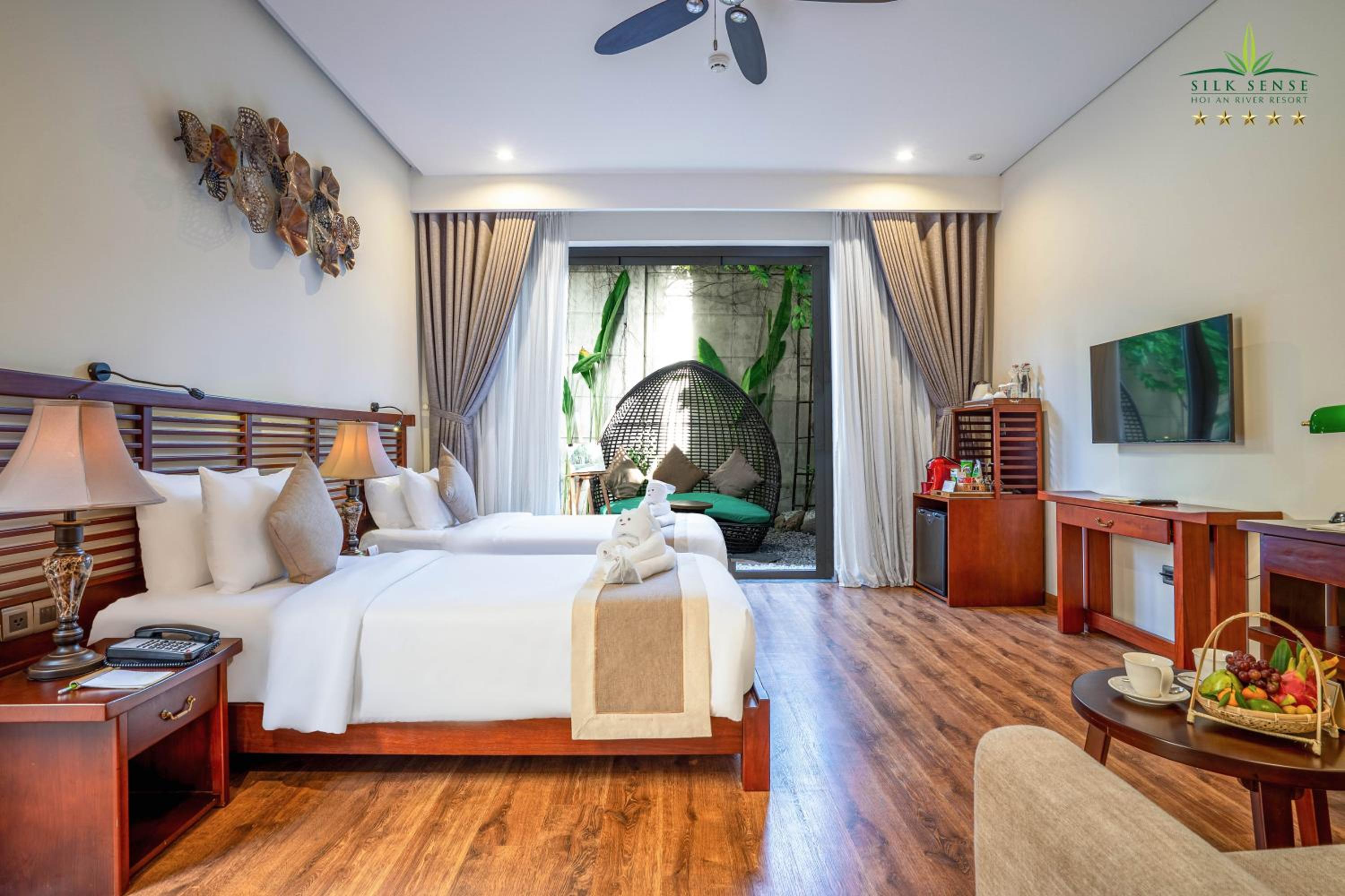 Deluxe Room with Private Garden
