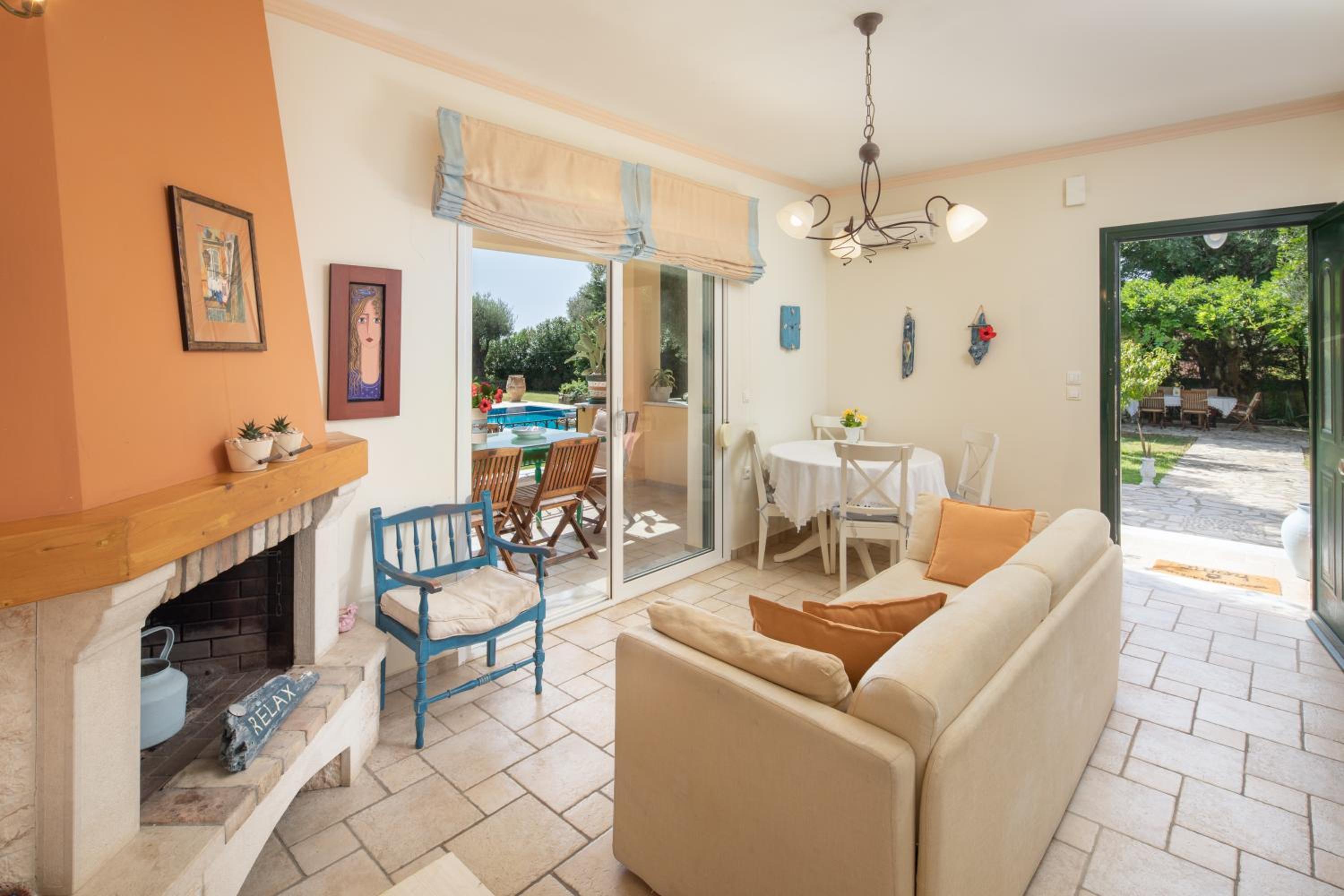 Villa - Beach Front photo 1