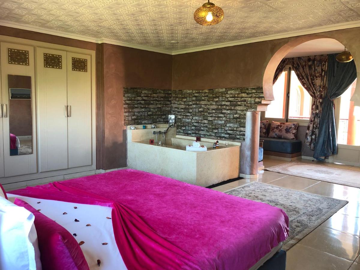 Deluxe Suite photo 3
