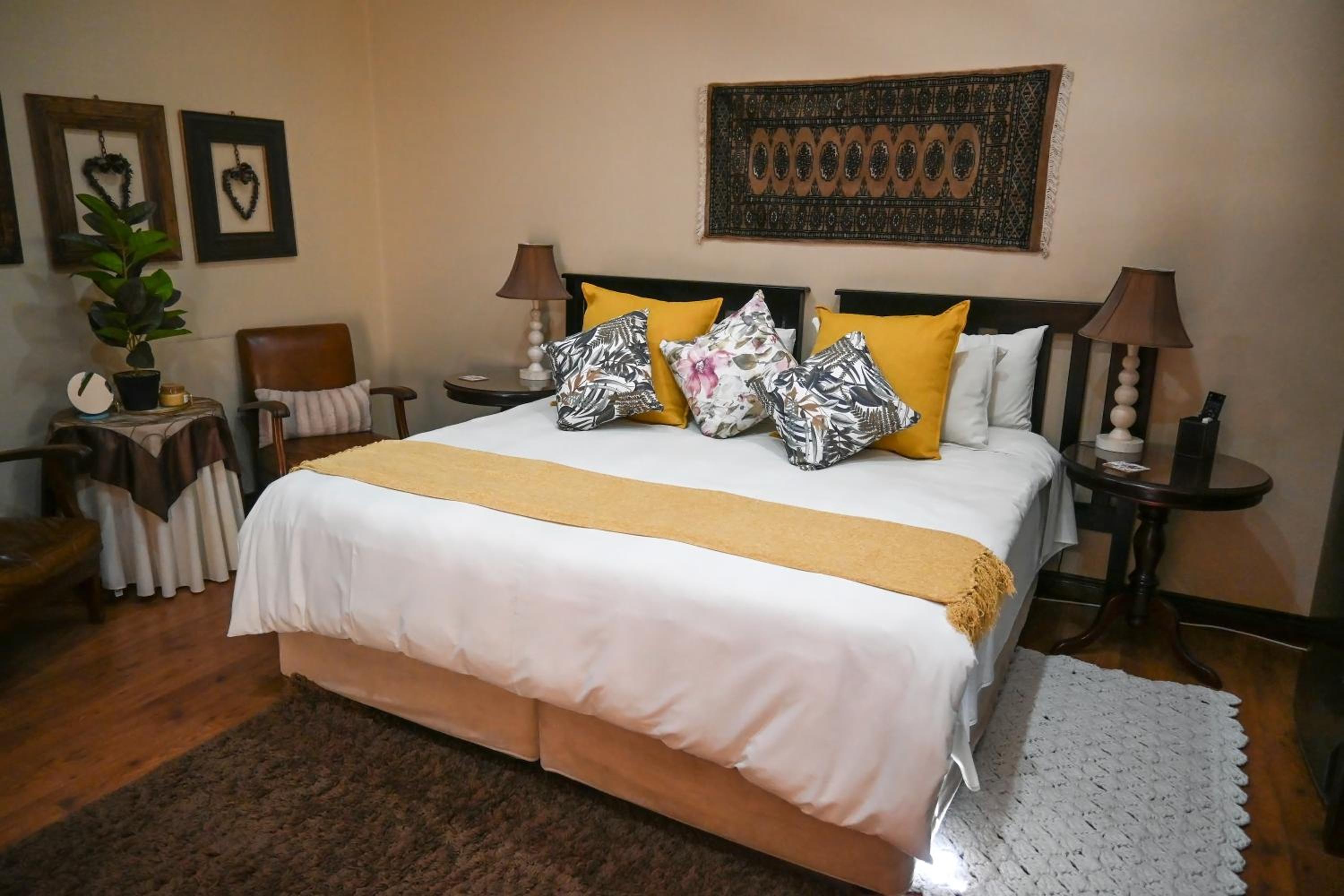 Standard Double or Twin Room photo 1