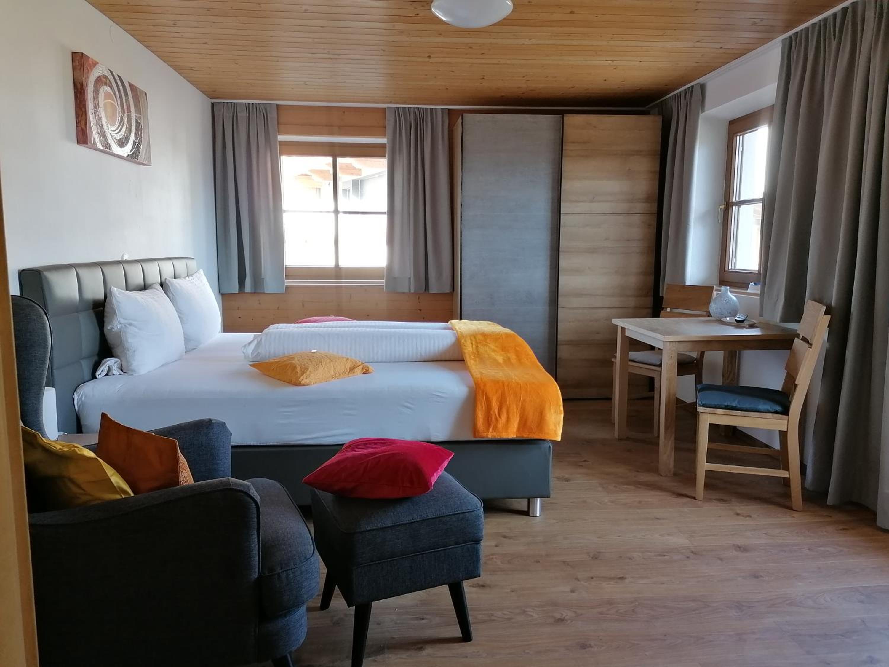 Double Room with Balcony photo 3