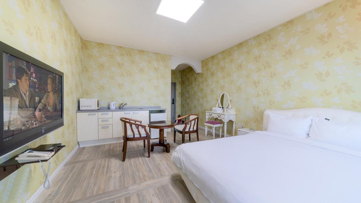 Standard Double Room photo 1