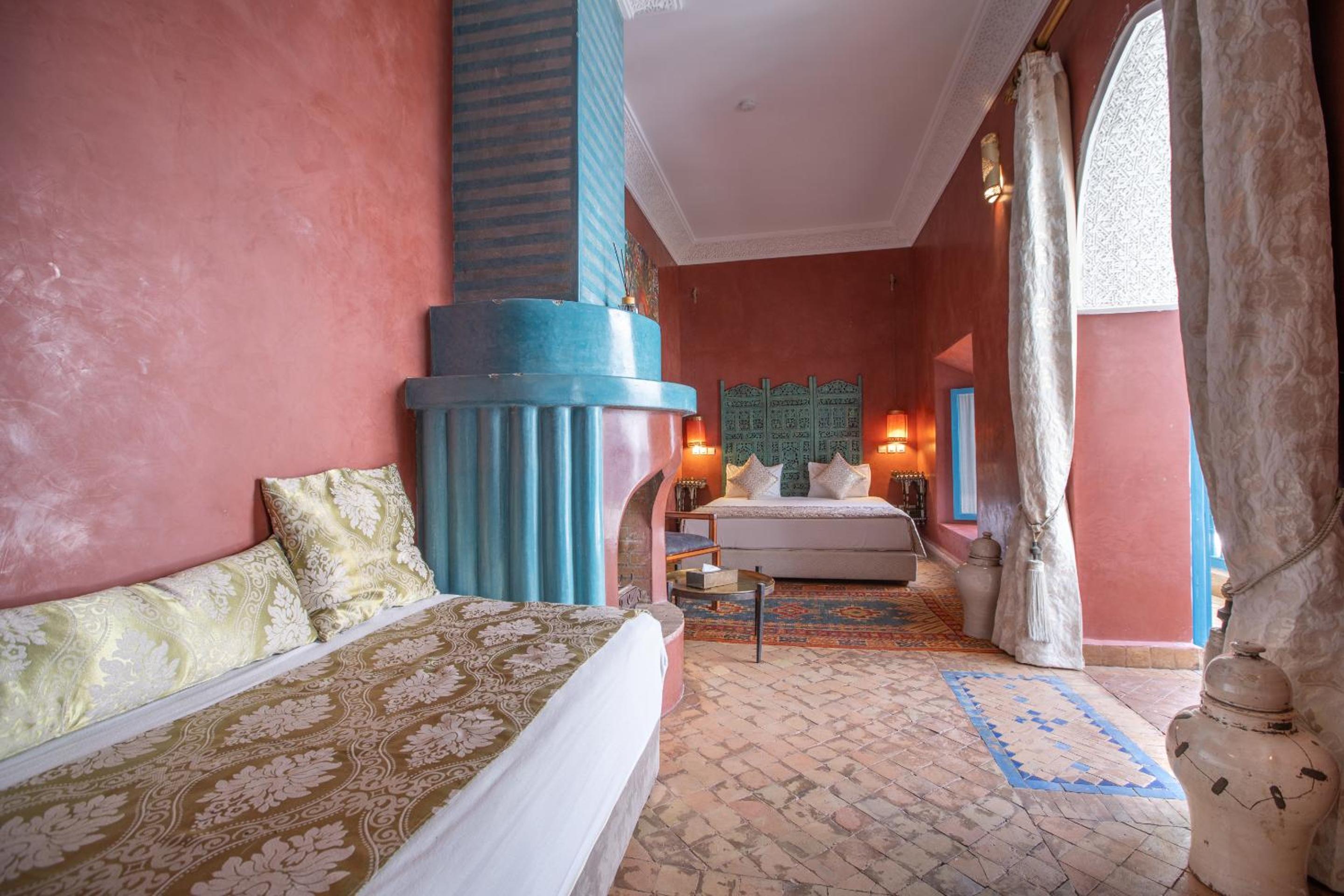 One-Bedroom Suite - Photo 2
