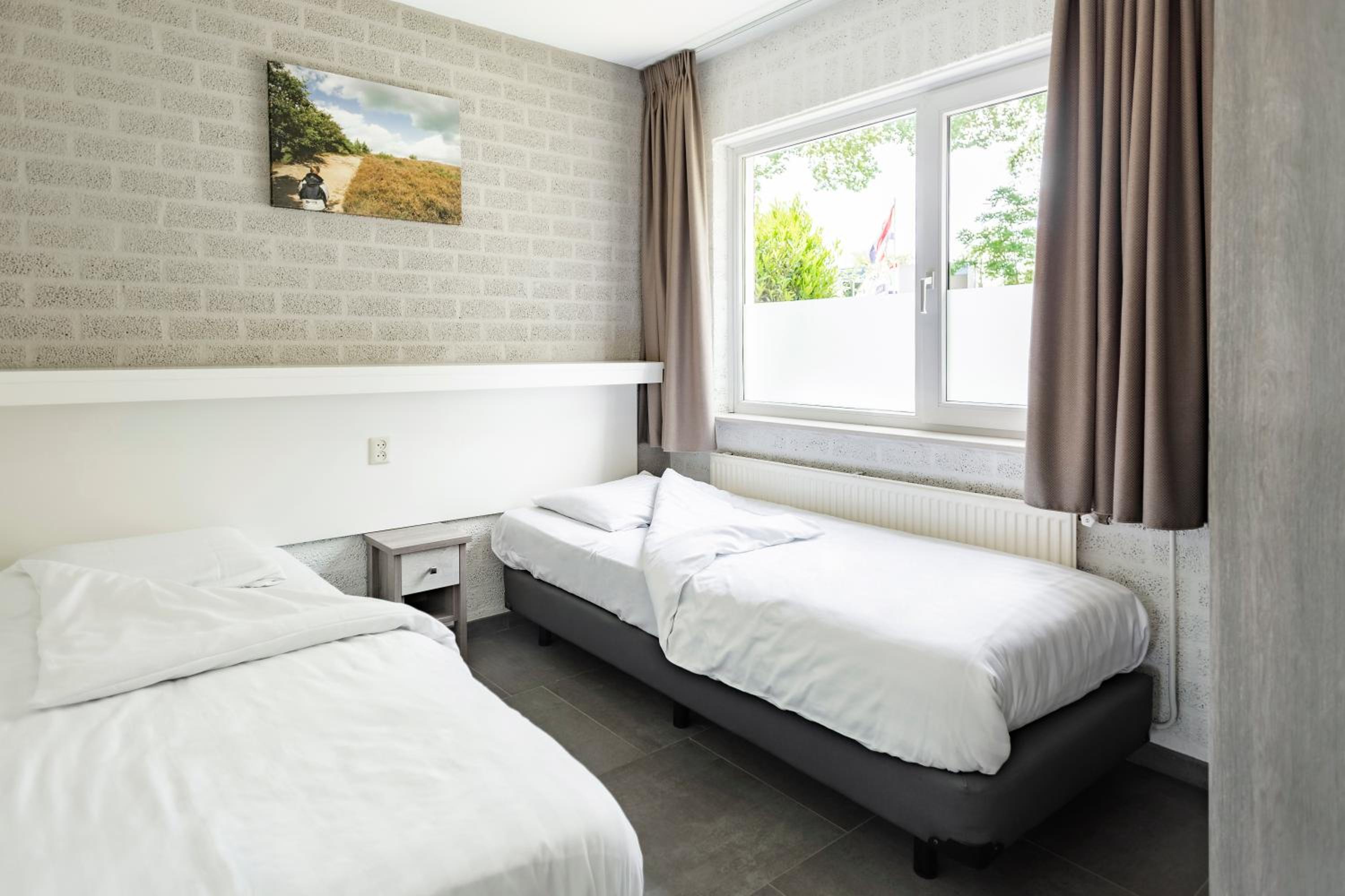 Three-Bedroom Bungalow photo 2