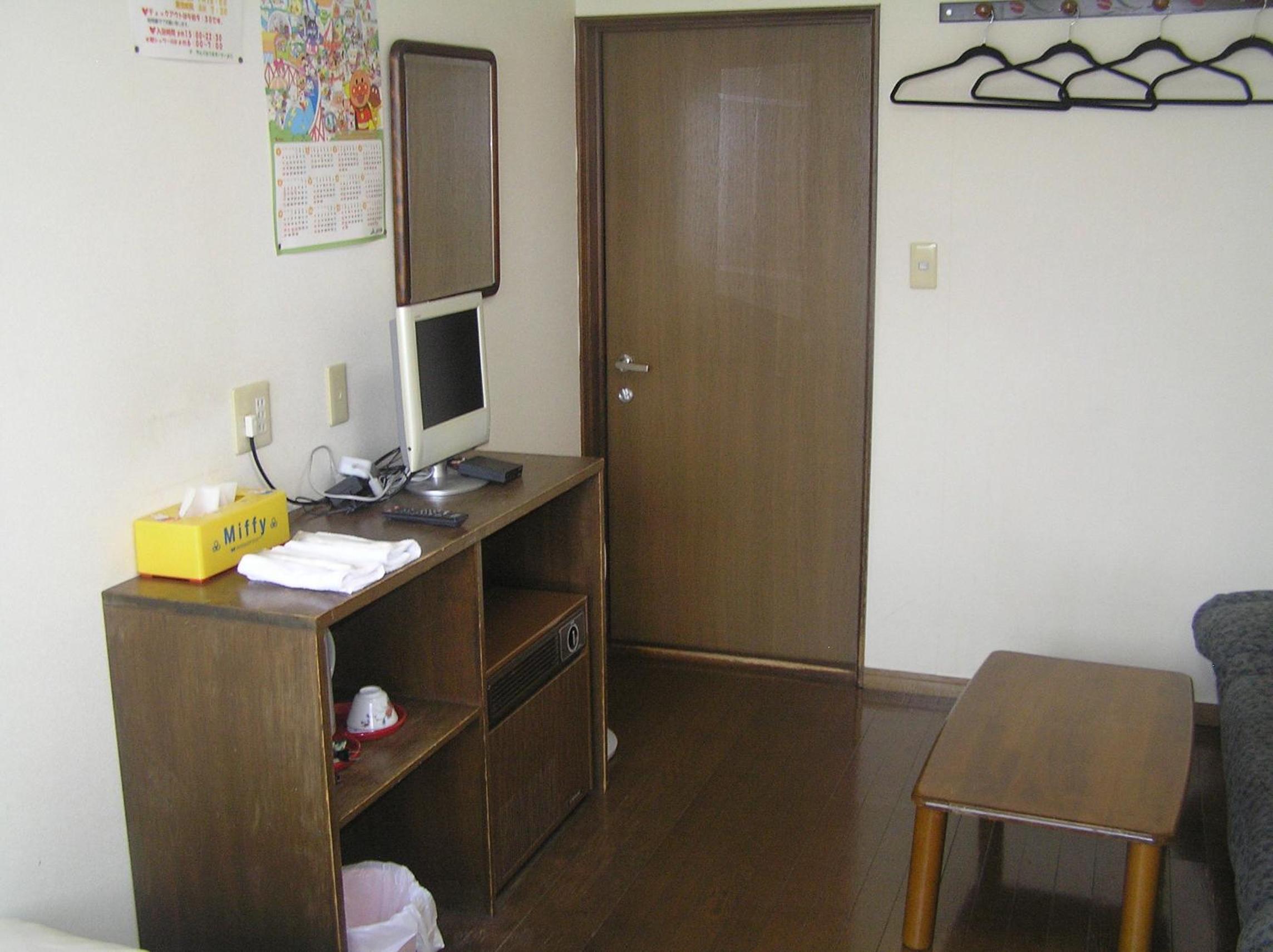 Standard Room with Tatami Area - Photo 3