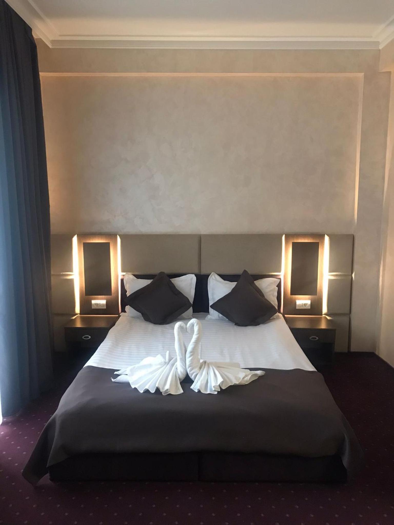 Double Room with Private Bathroom photo 1