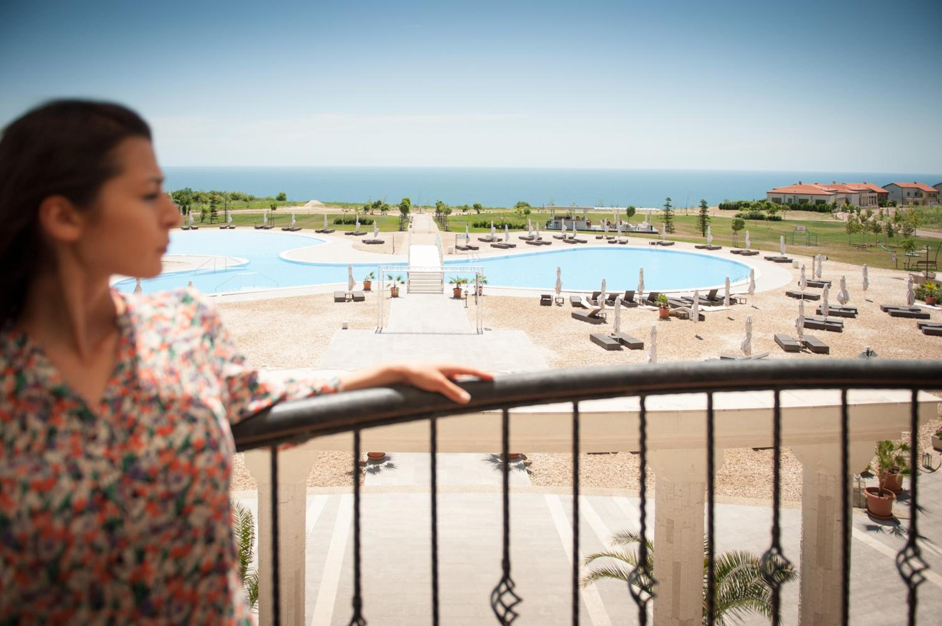 Suite with Balcony and Sea View - Free SPA Access photo 3