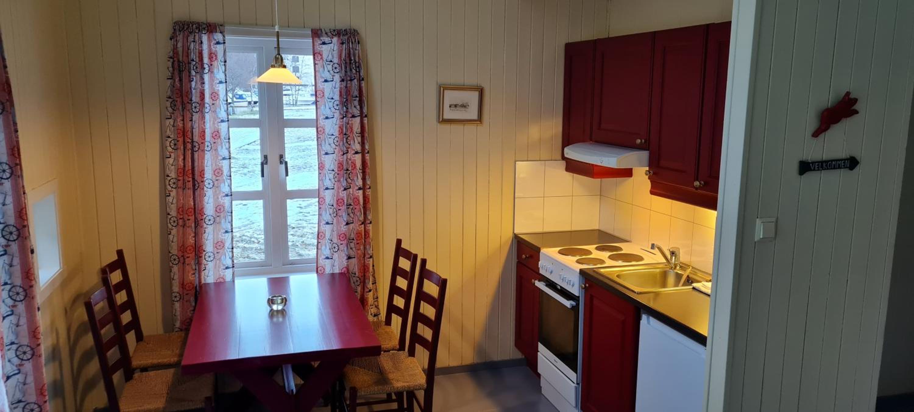 One-Bedroom Cottage With Sleeping Loft photo 2
