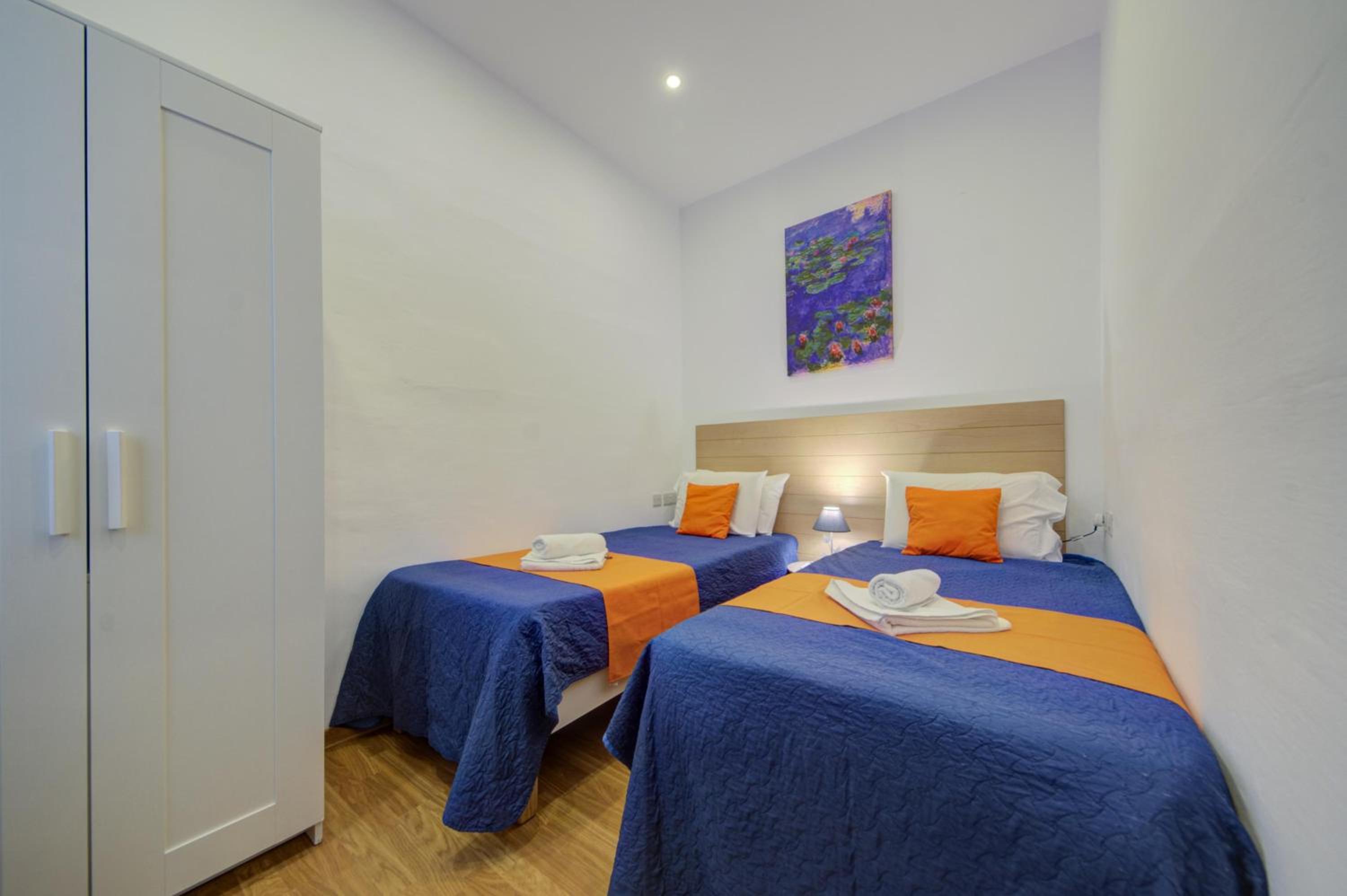 Deluxe Apartment