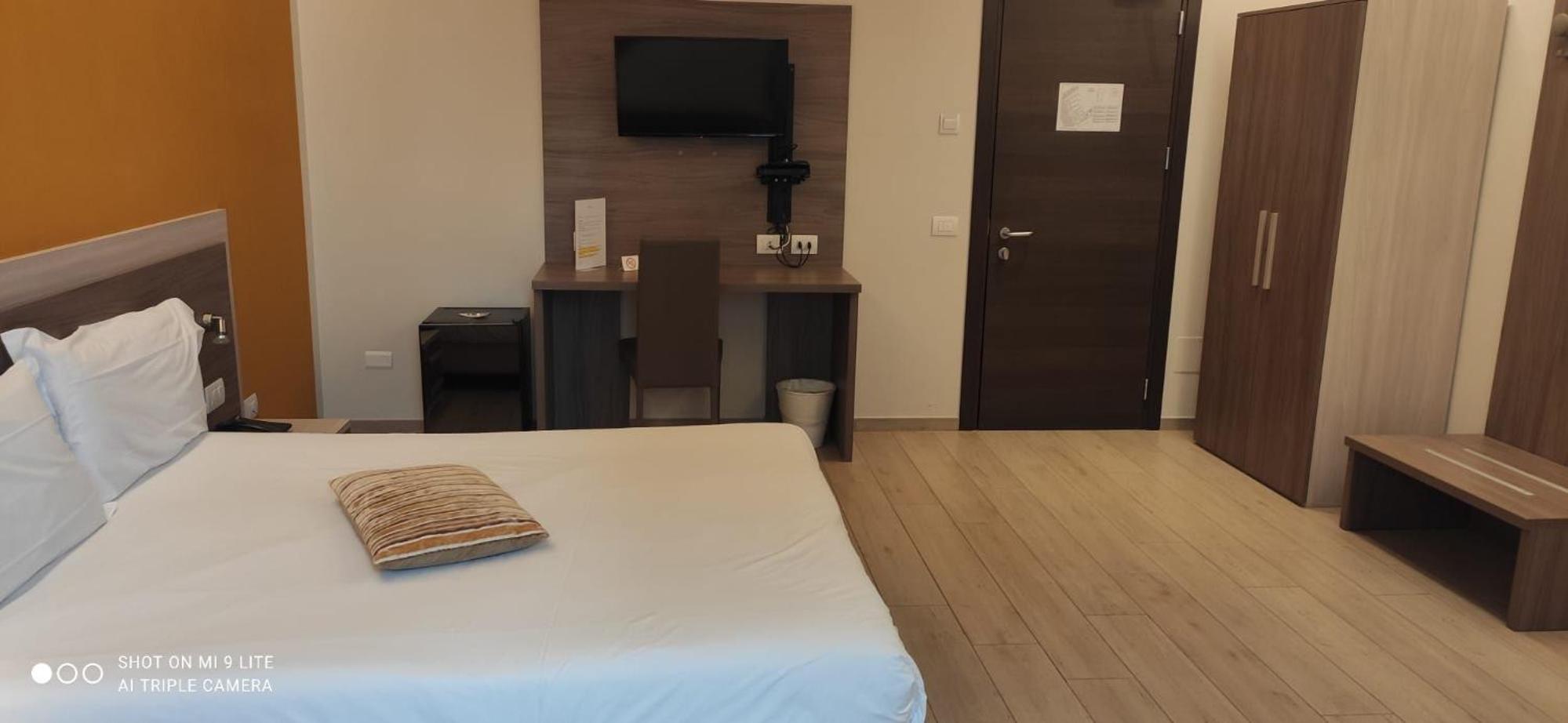 Executive Triple Room - Photo 4