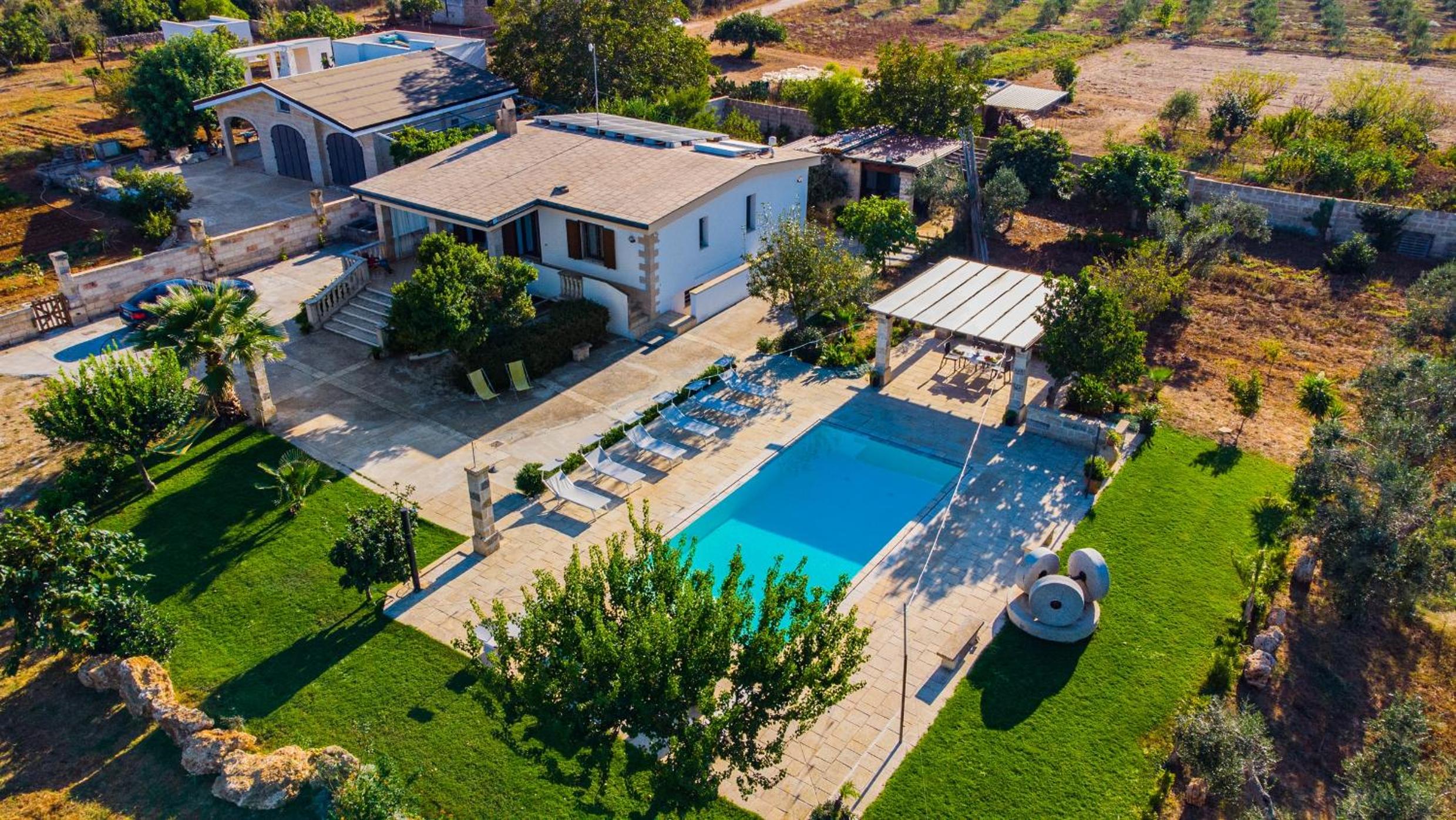 Villa with Private Pool photo 3