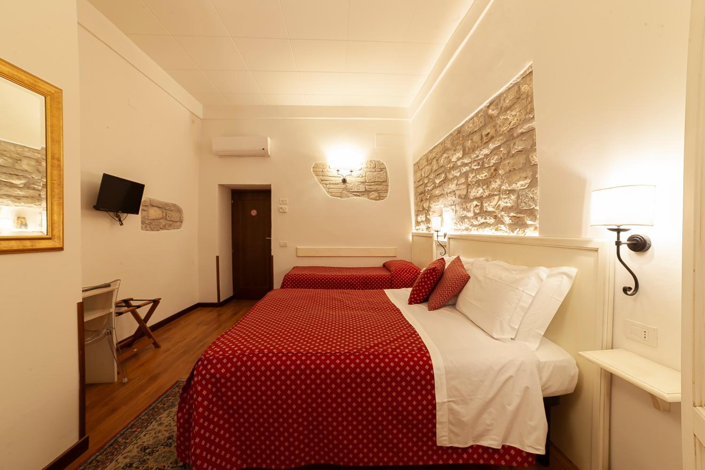 Superior Triple Room photo 1