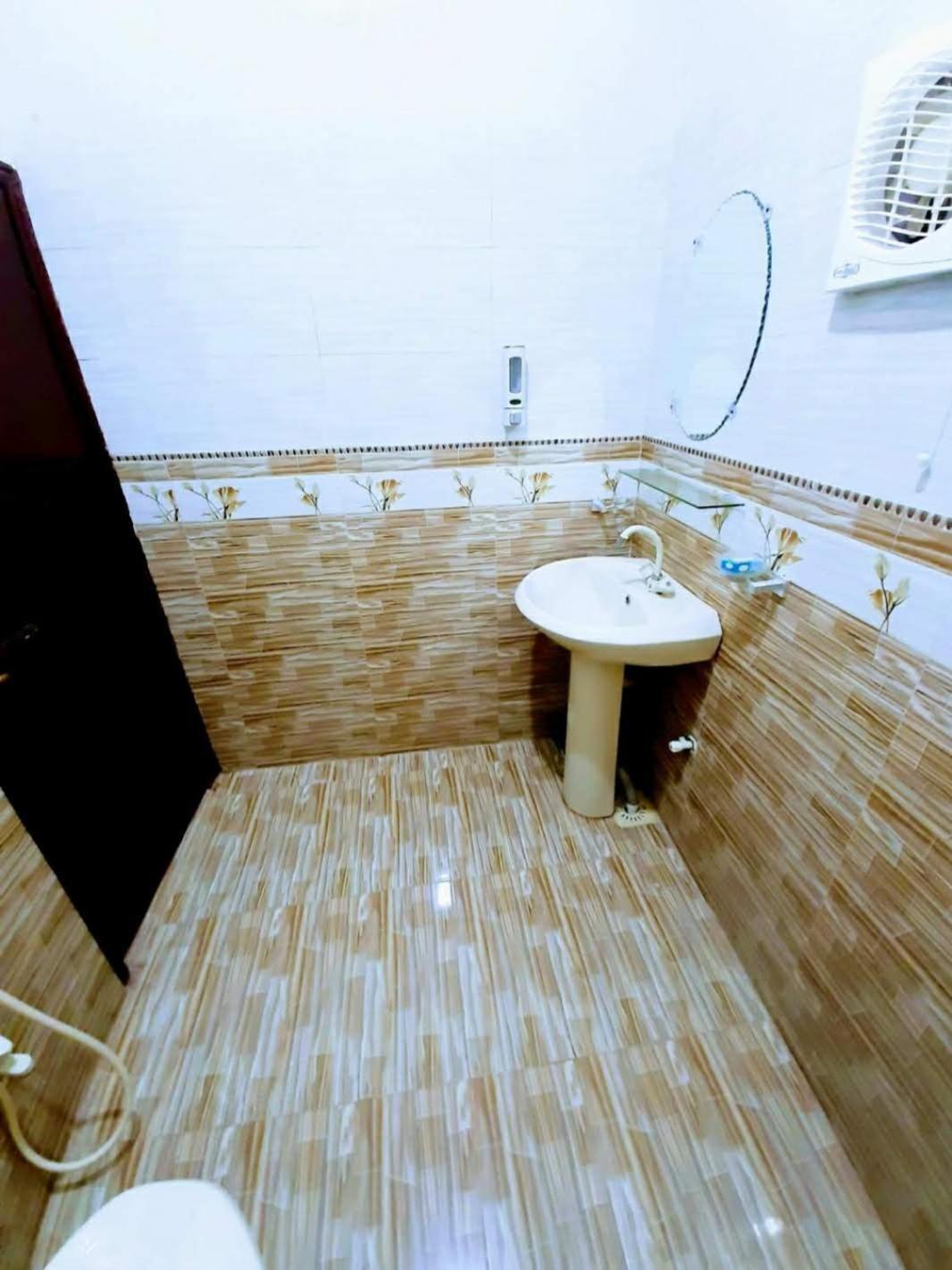 Deluxe Single Room - Photo 9
