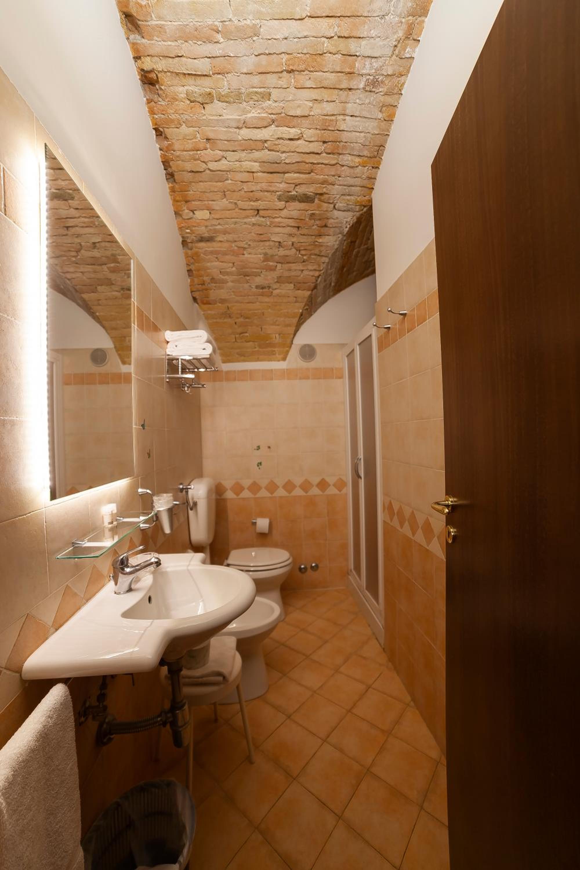 Triple Room - Photo 4