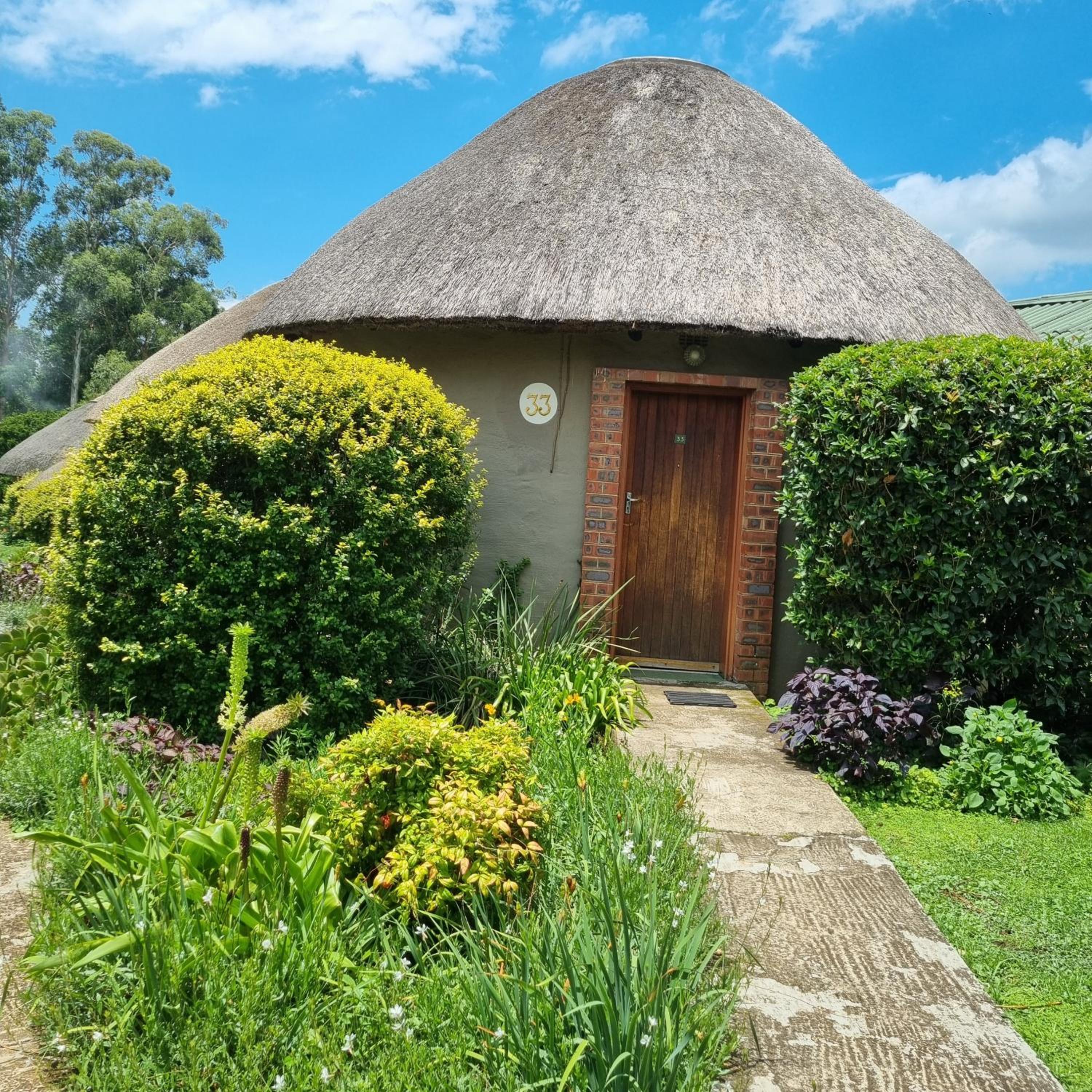 Double or Twin Room with Garden View - Photo 12