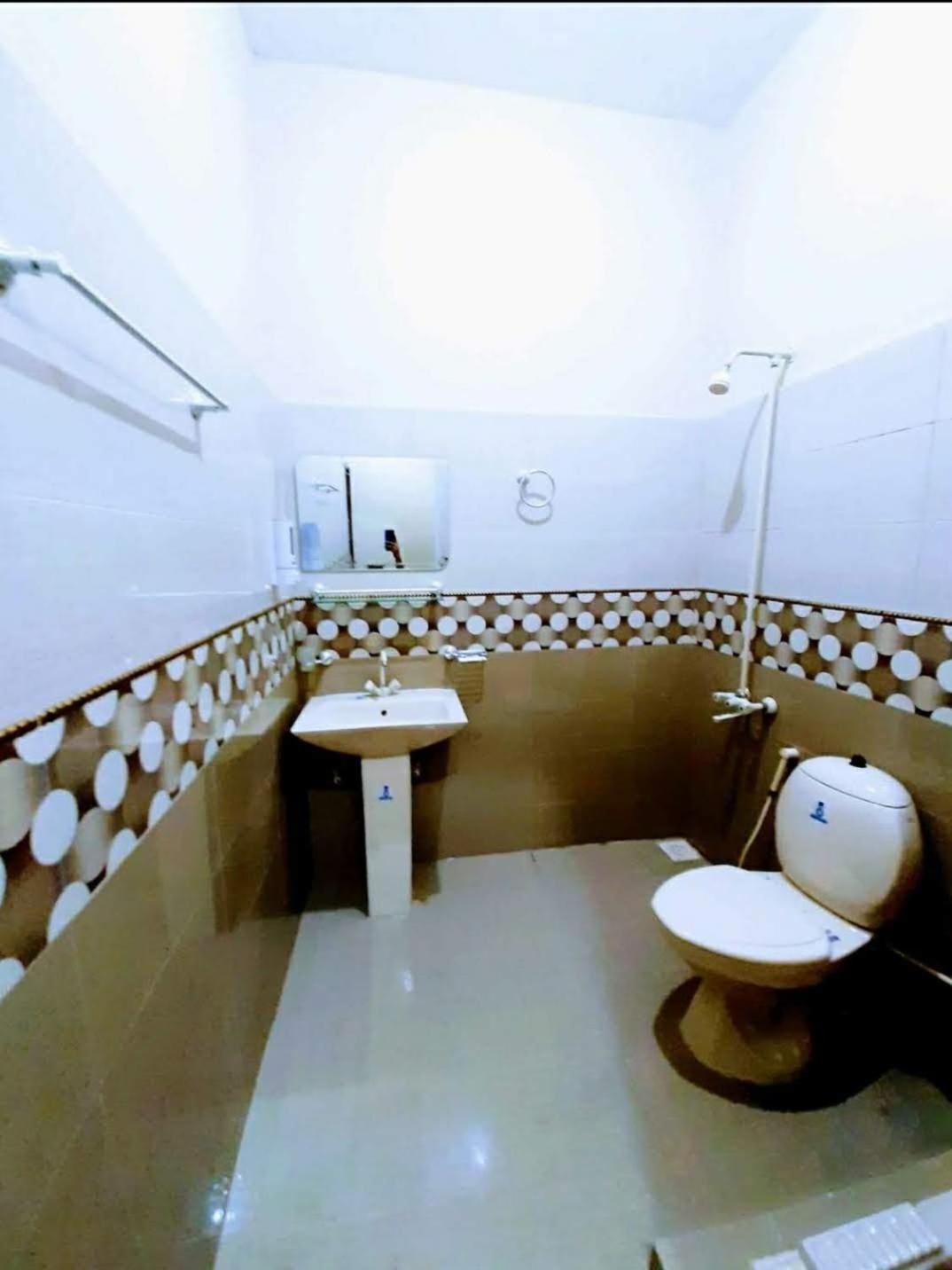 Deluxe Single Room - Photo 11