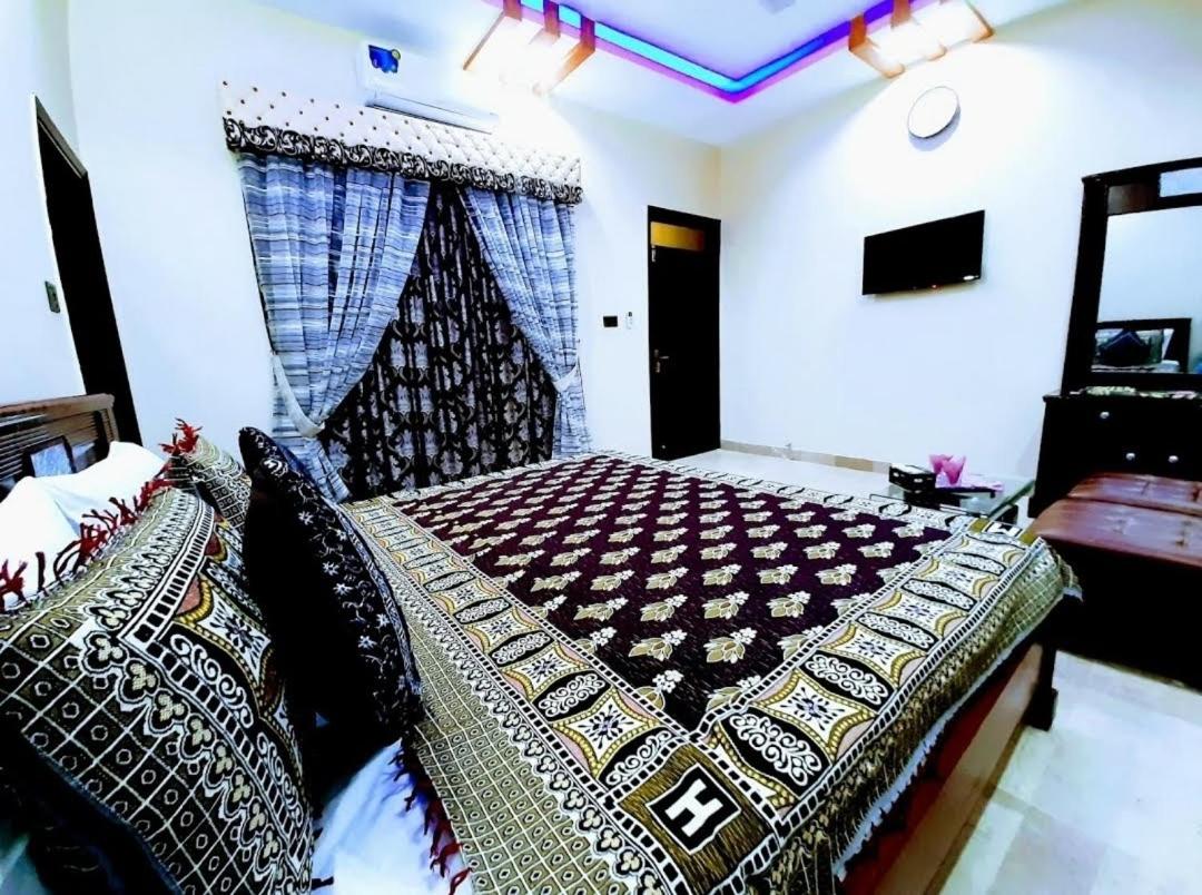 Deluxe Single Room - Photo 13