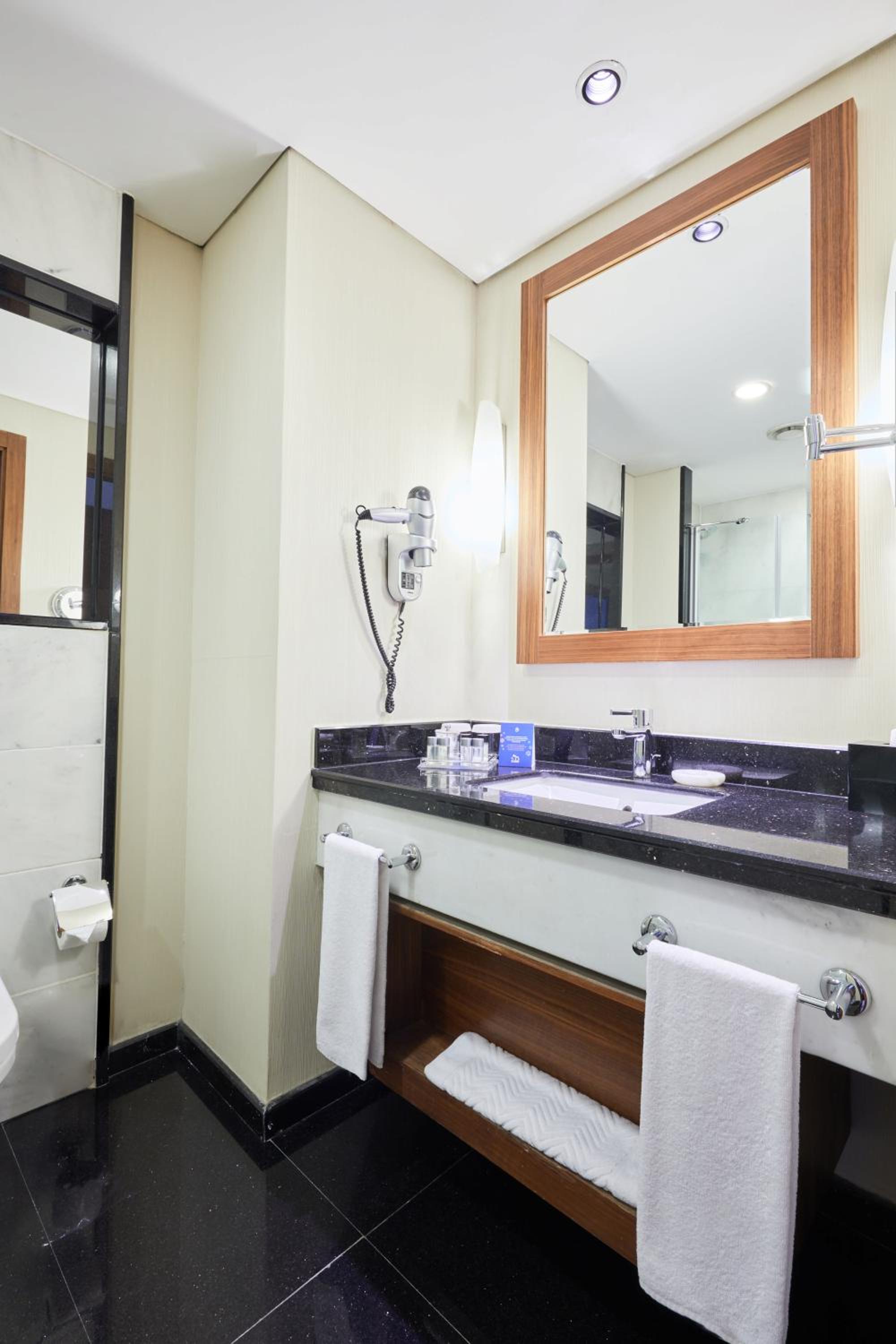 Superior Room - Photo 3