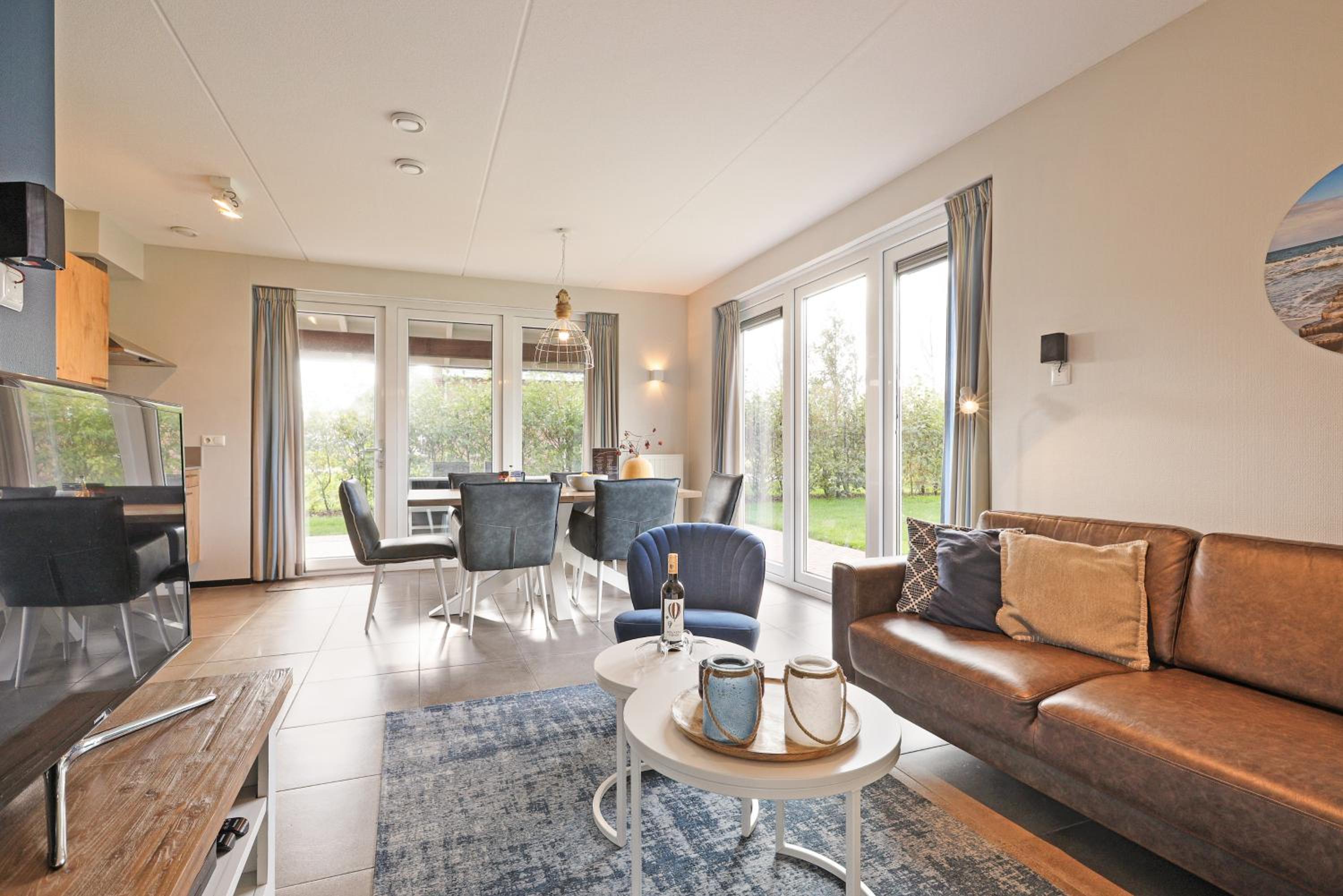Three-Bedroom House photo 2