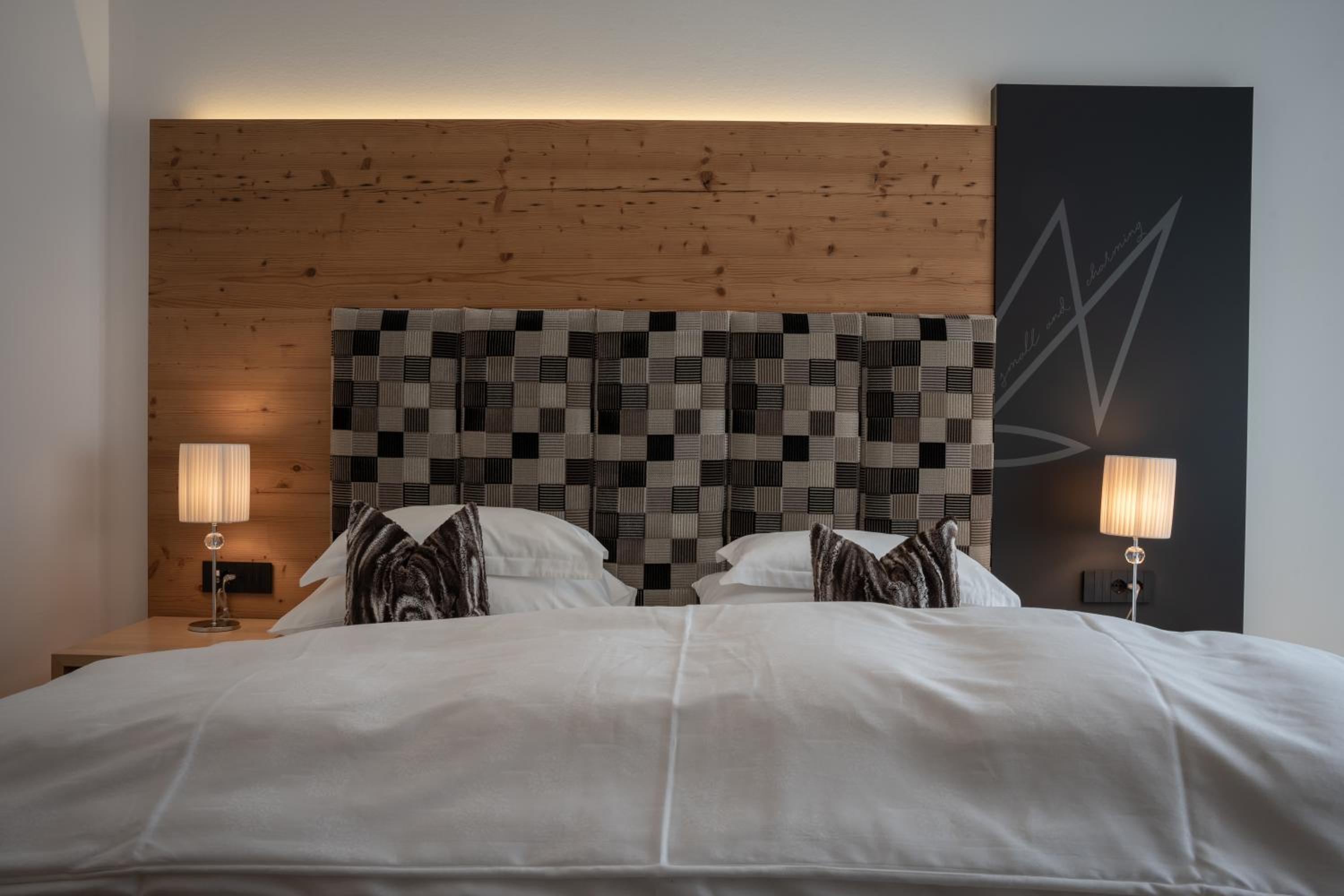 Superior Double Room - Photo 3