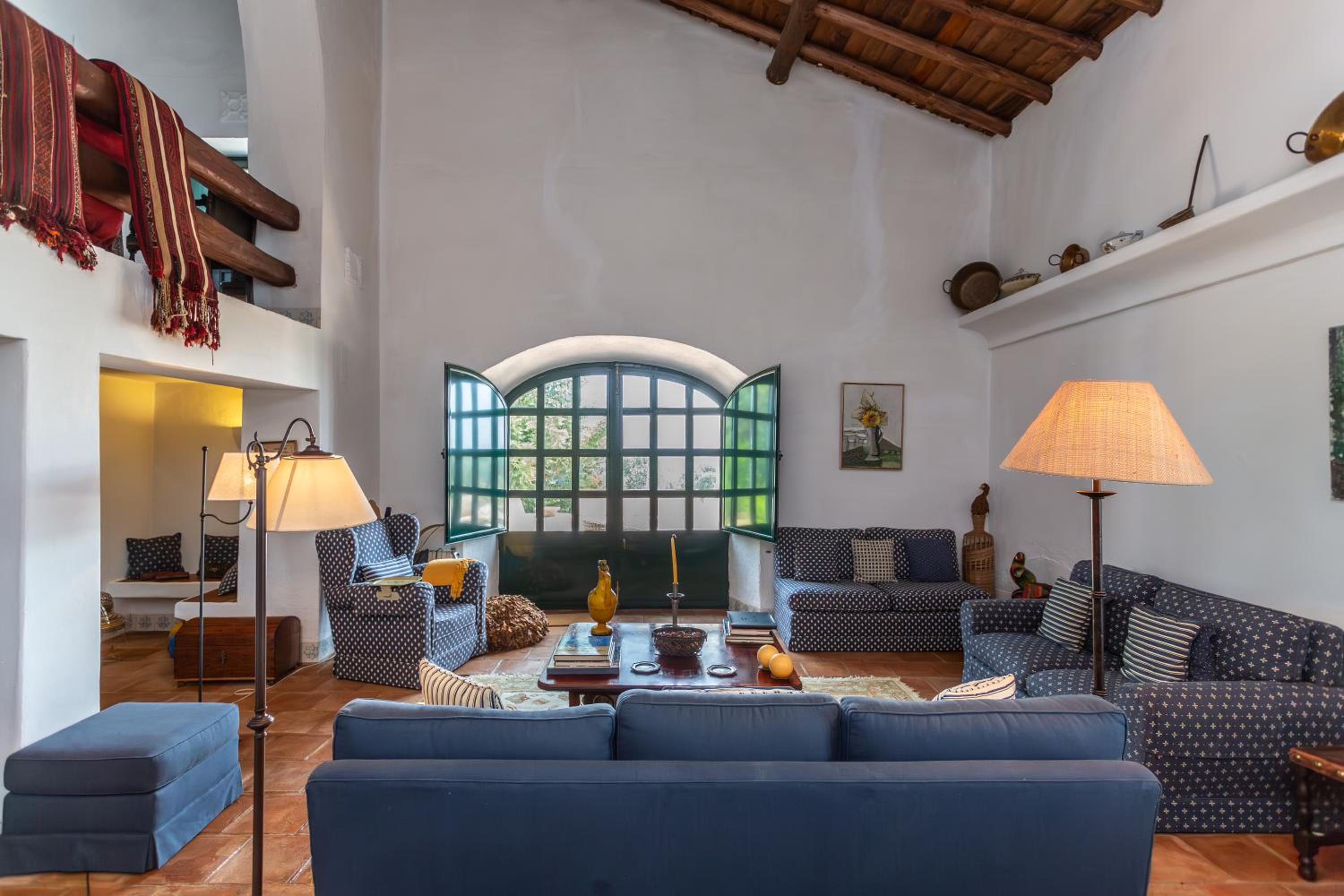 Villa photo 1