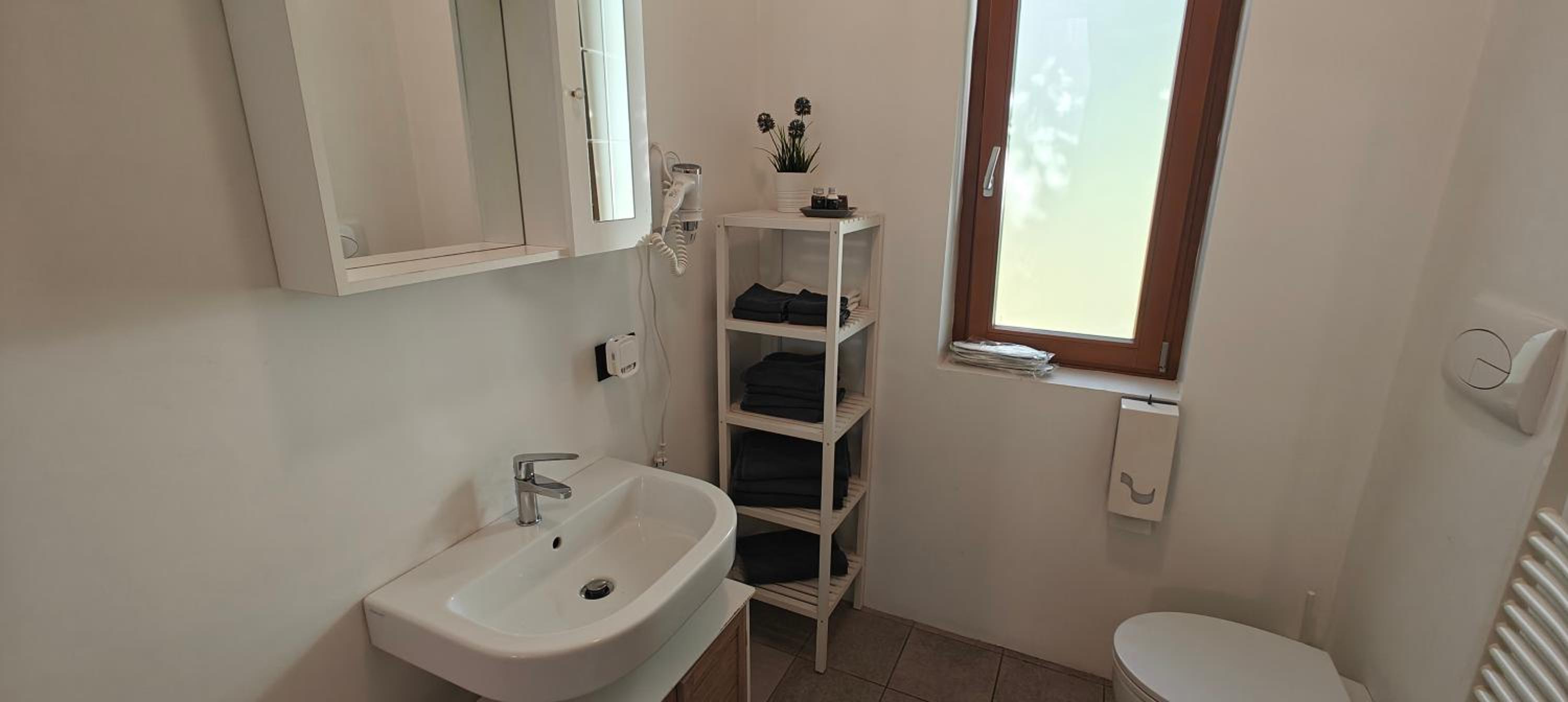 One-Bedroom Chalet - Photo 12