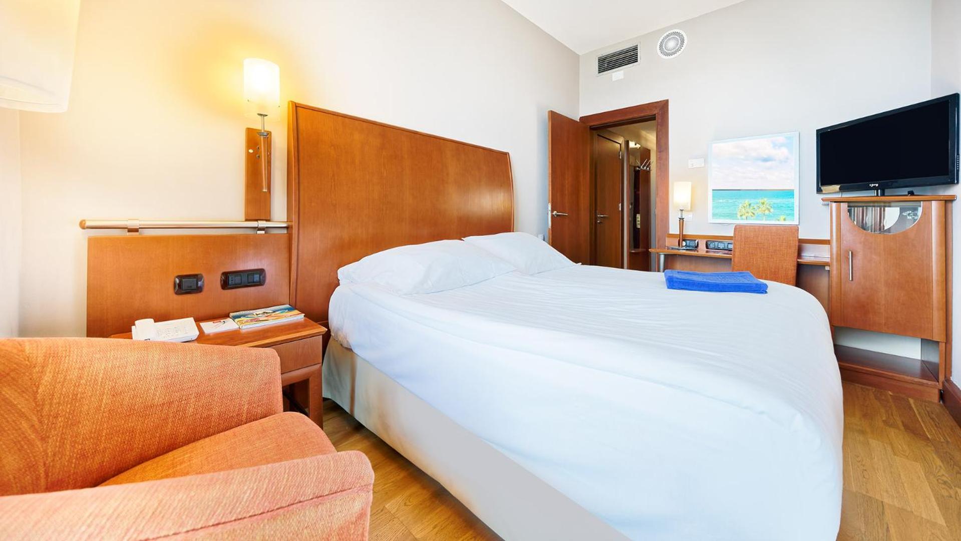 Single Room Spa Acces included
