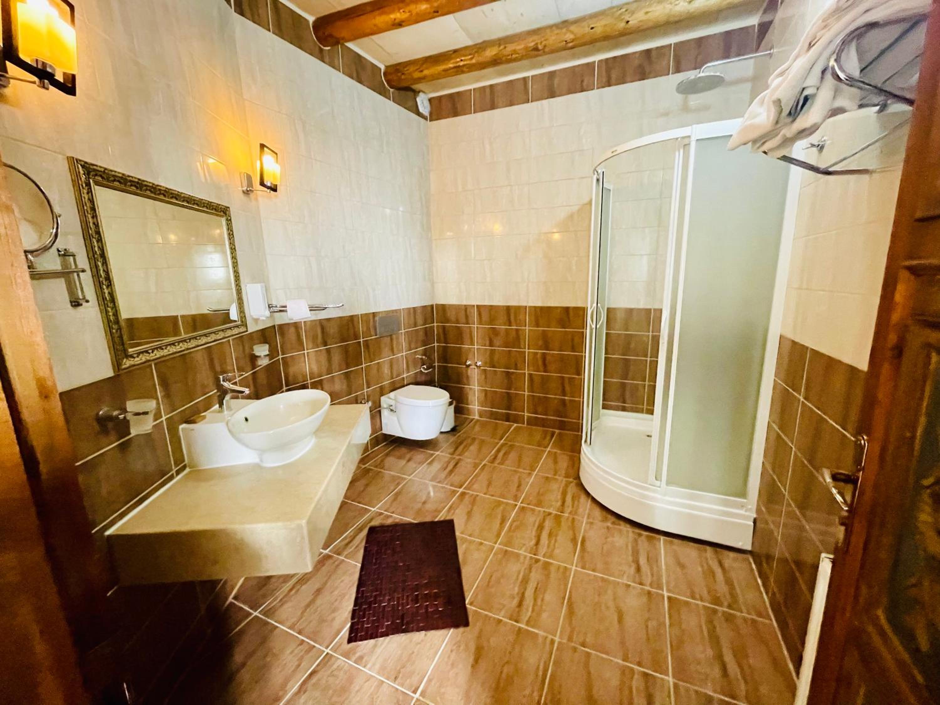 Deluxe Triple Room photo 2