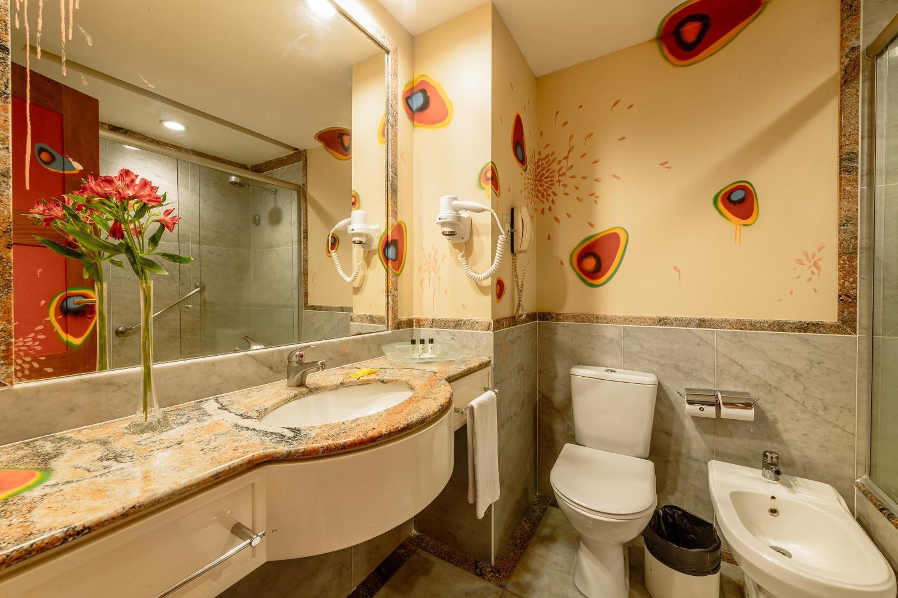 Art Deco Room - Photo 9