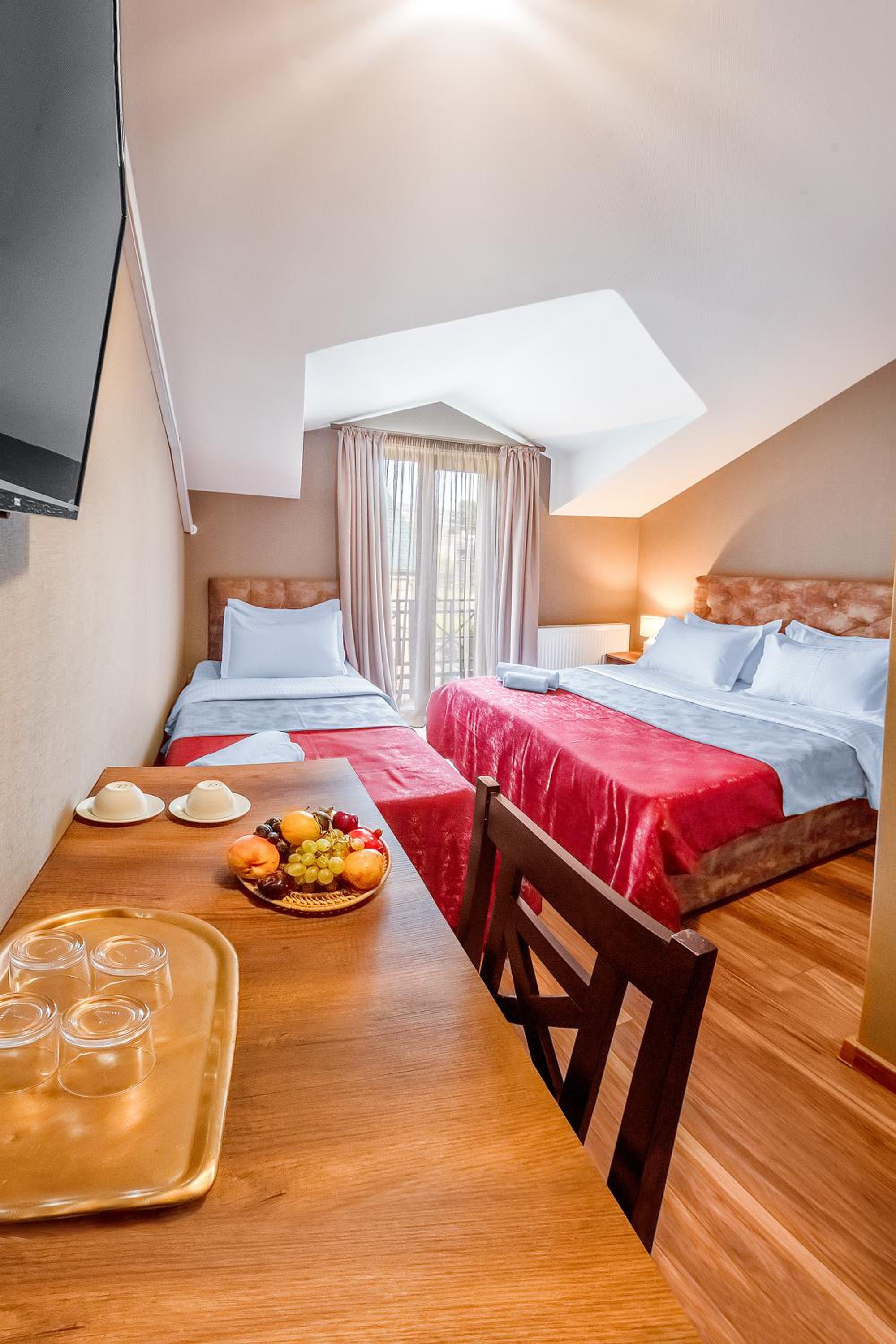 Triple Room - Photo 1