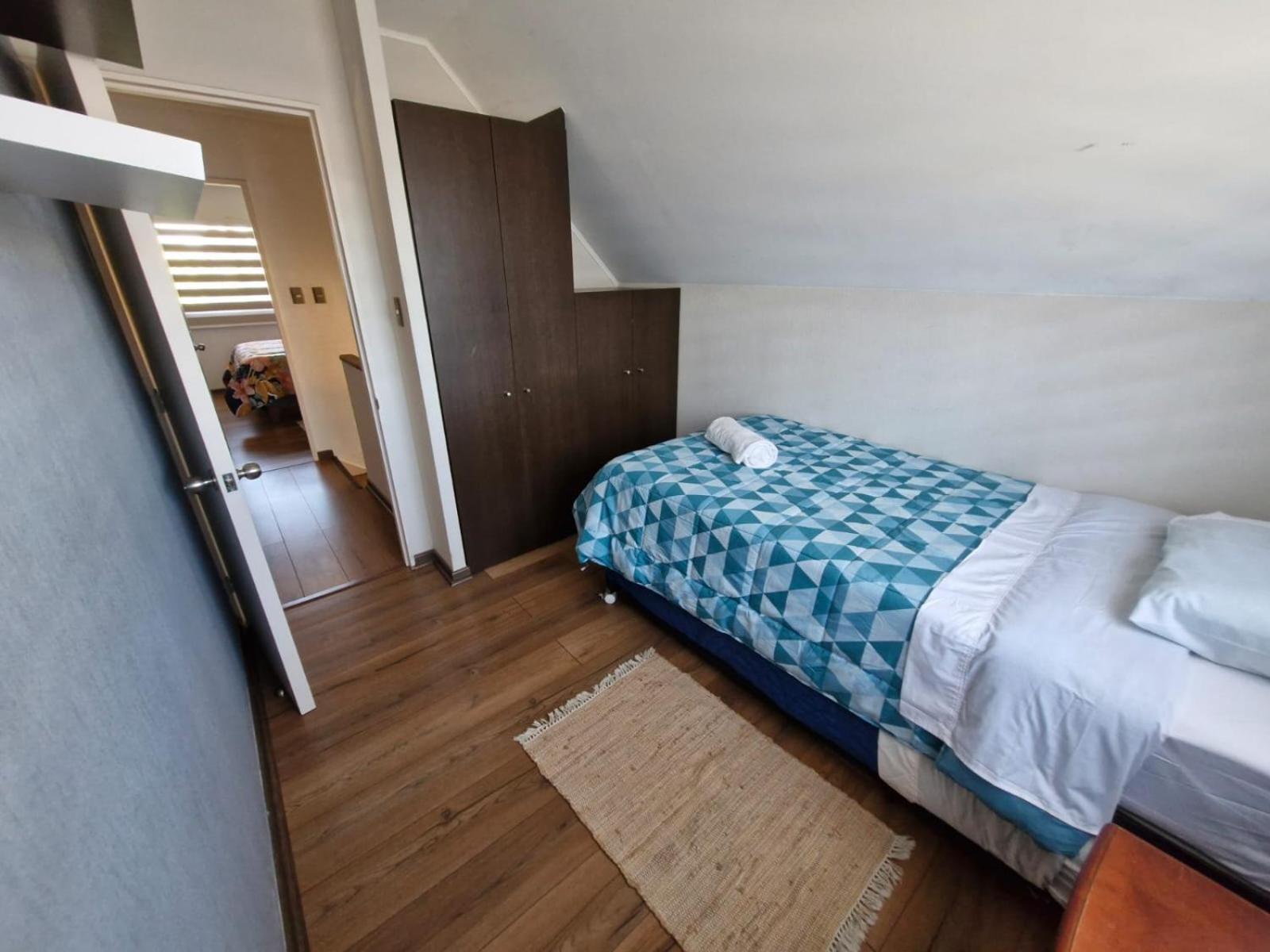 Three-Bedroom House photo 3