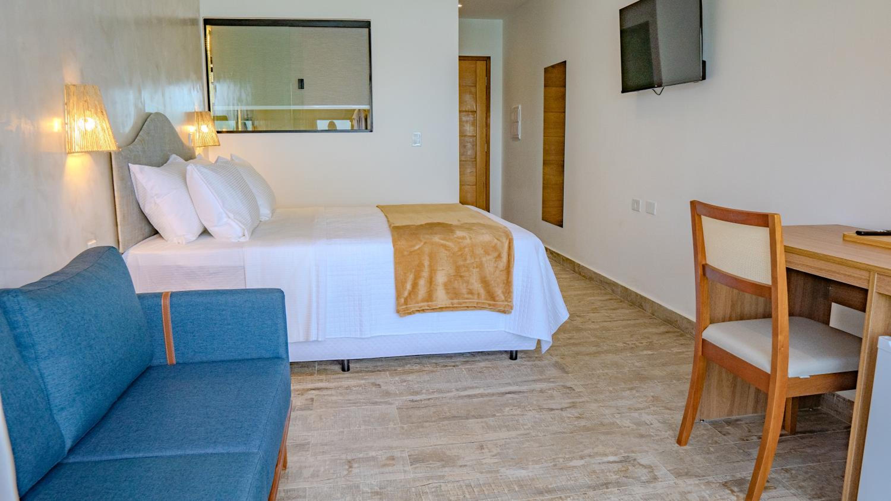 Queen Room with Balcony Sea View