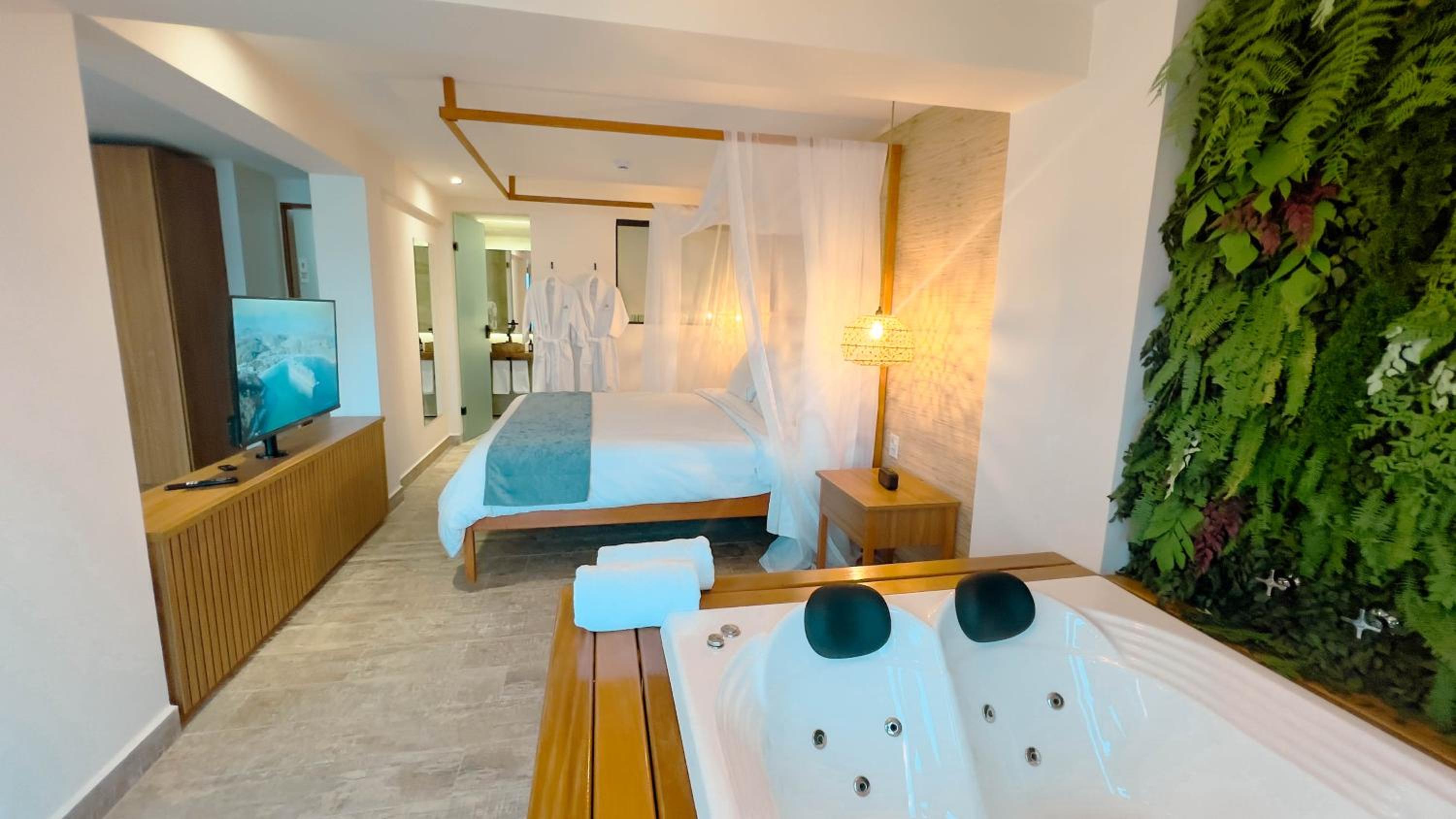 King Room with Sea View thumbnail 6