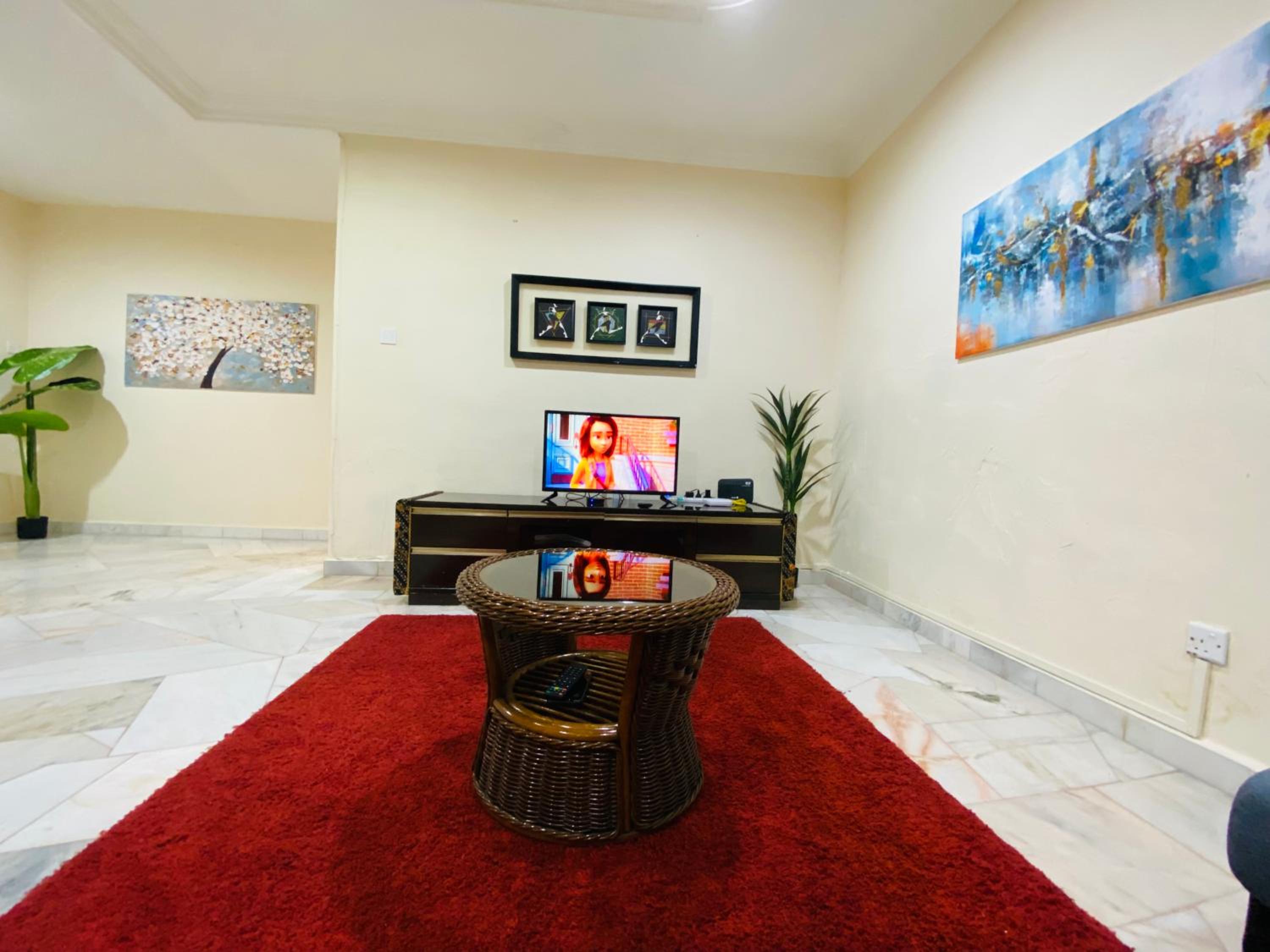 Four-Bedroom House photo 2