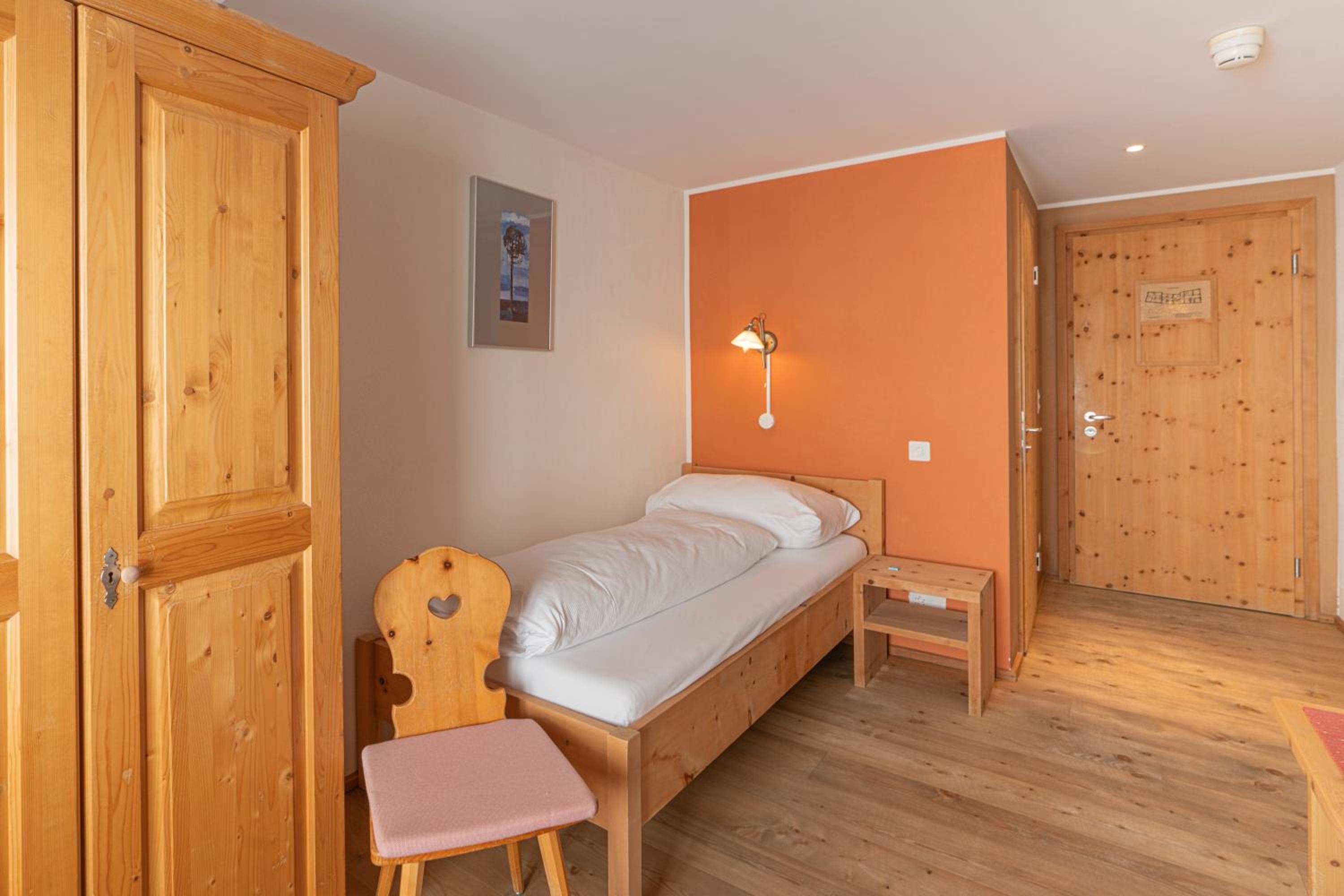 Single Room photo 3