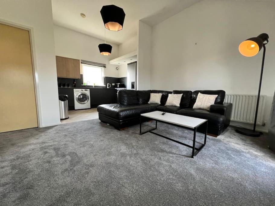 Three-Bedroom Apartment photo 1