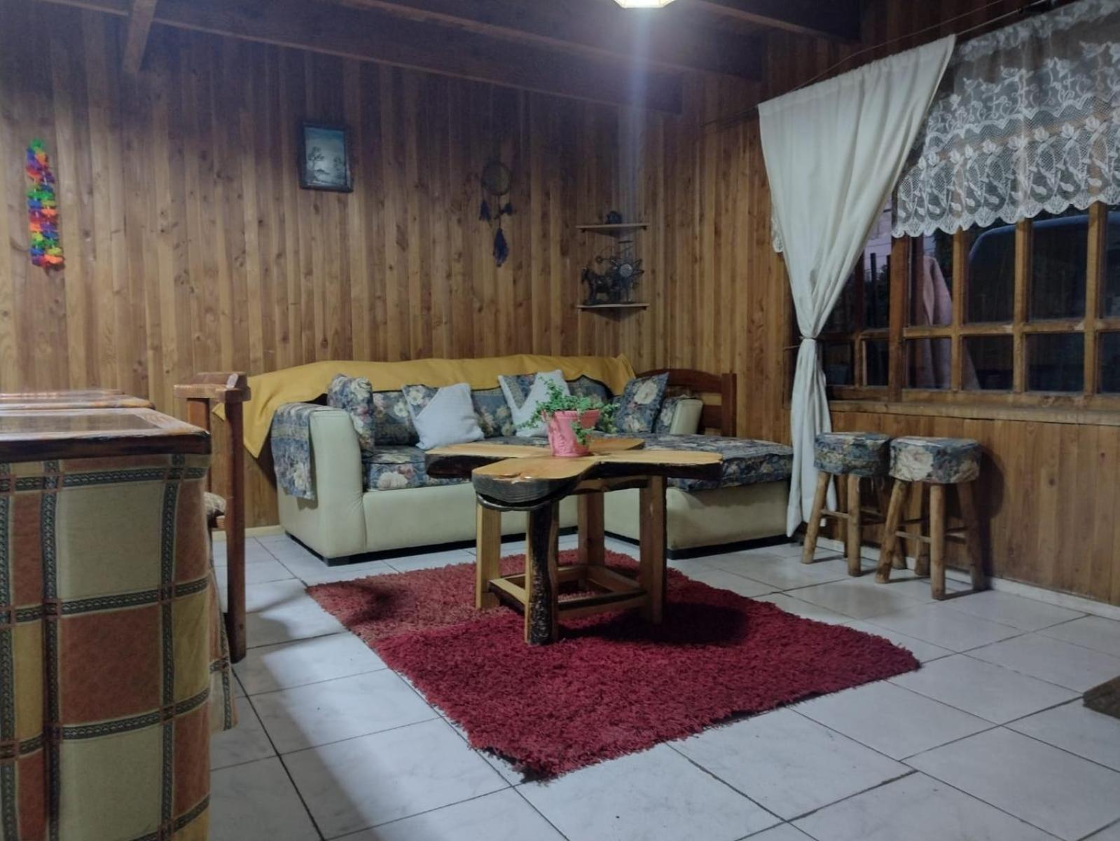Three-Bedroom House photo 3