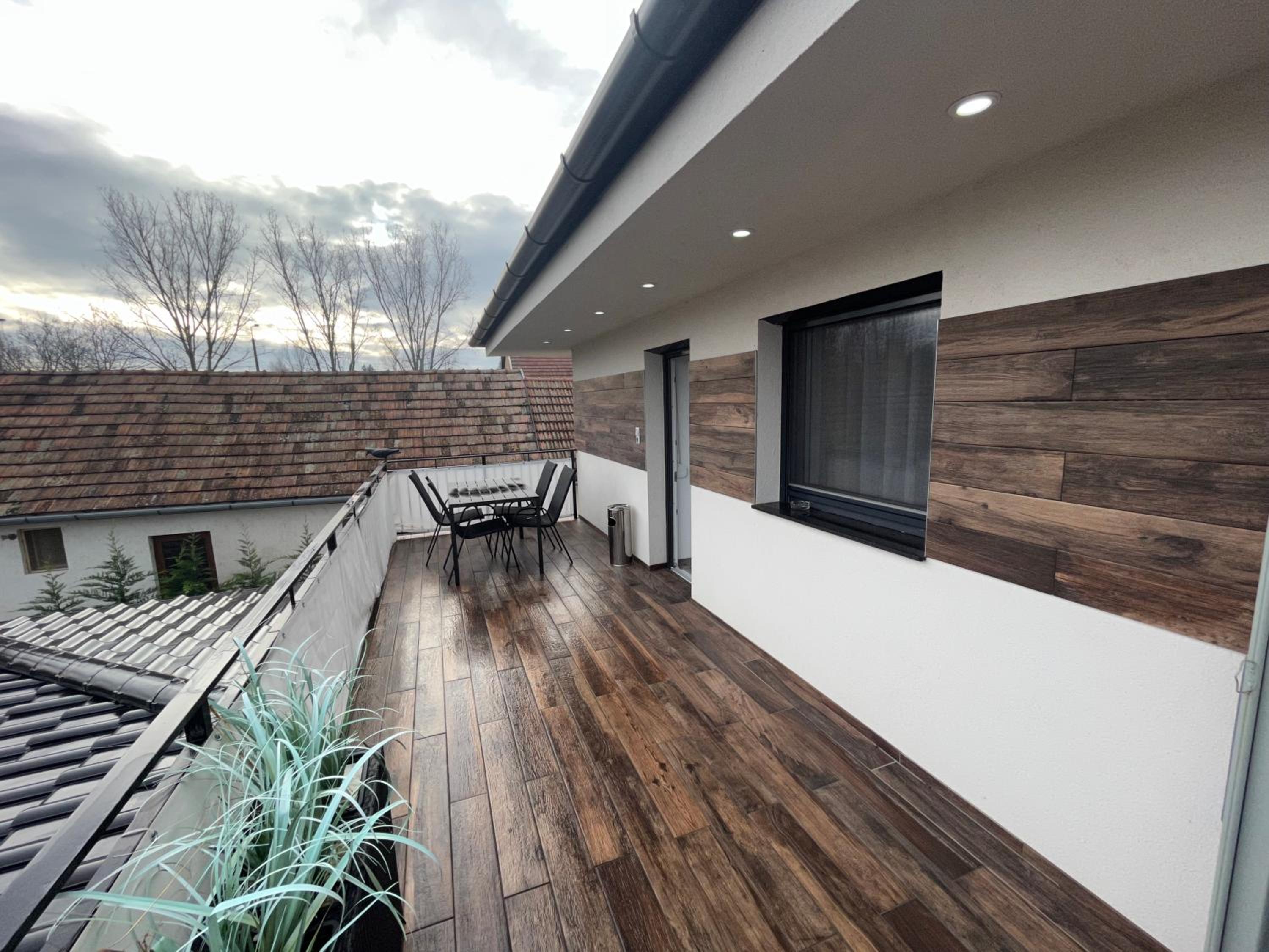 Apartment With Garden View photo 3