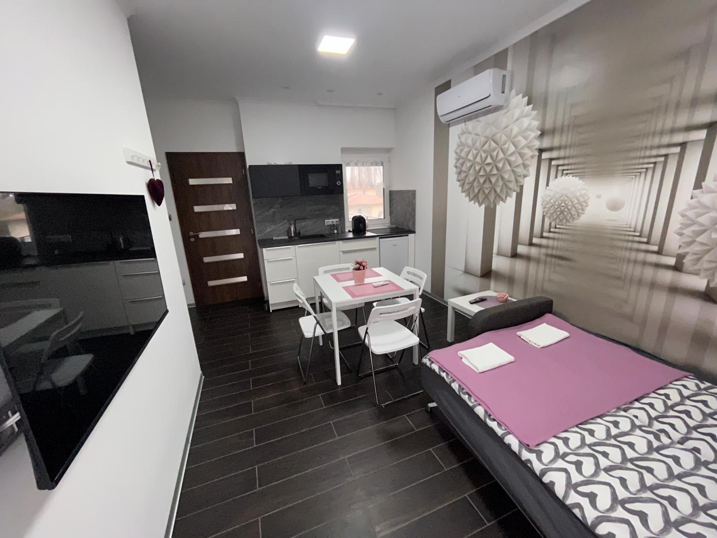 Three-Bedroom Apartment Suite photo 3